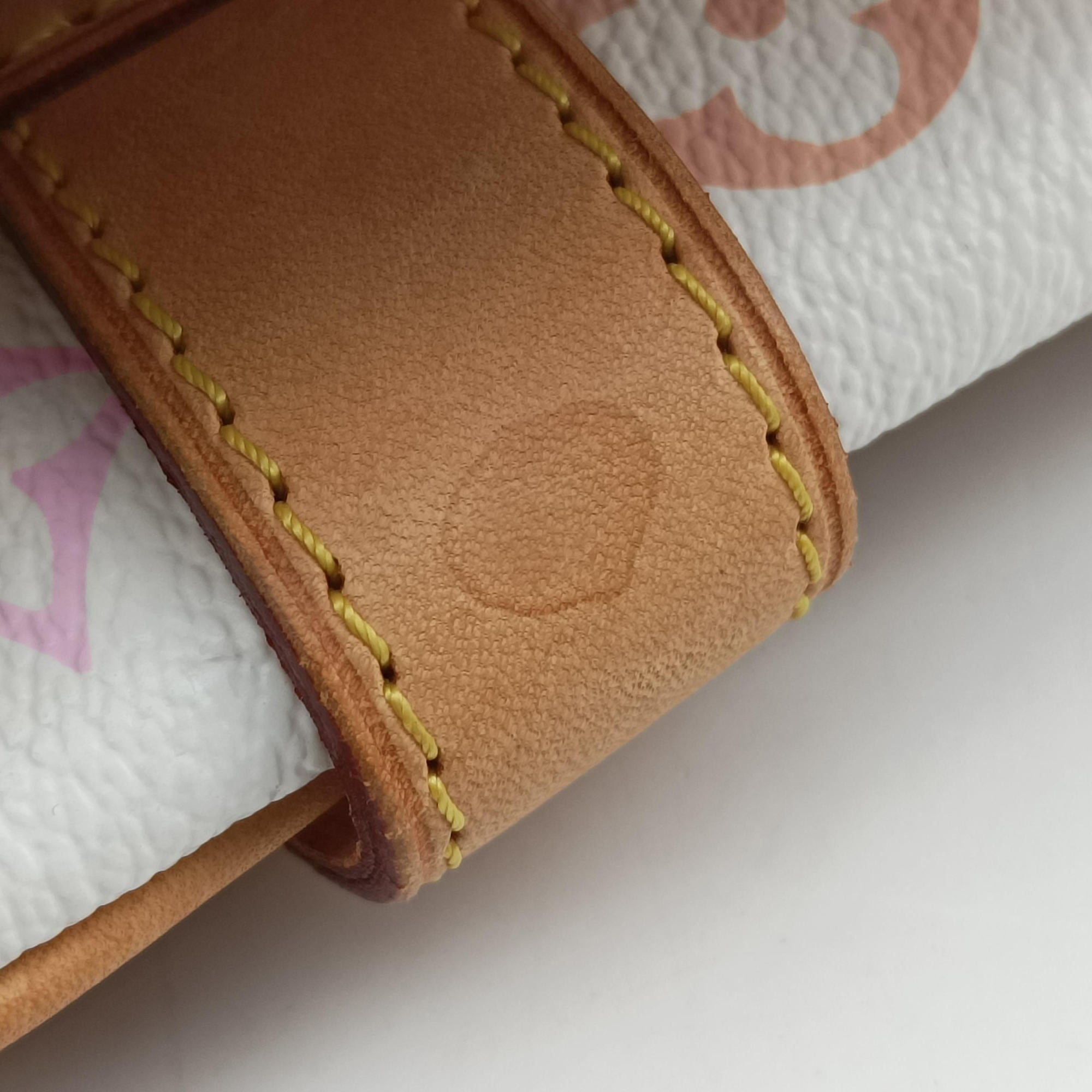 Secondhand Louis Vuitton CLAUDIA white Monogram Multicolor M40193 handbag | stylenewstar
