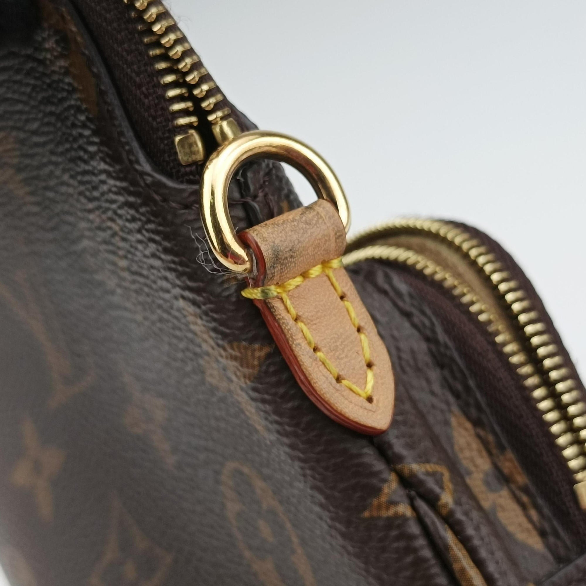 Secondhand Louis Vuitton Utility Phone Sleeve Brown Monogram Canvas M80746 shoulderbag | stylenewstar