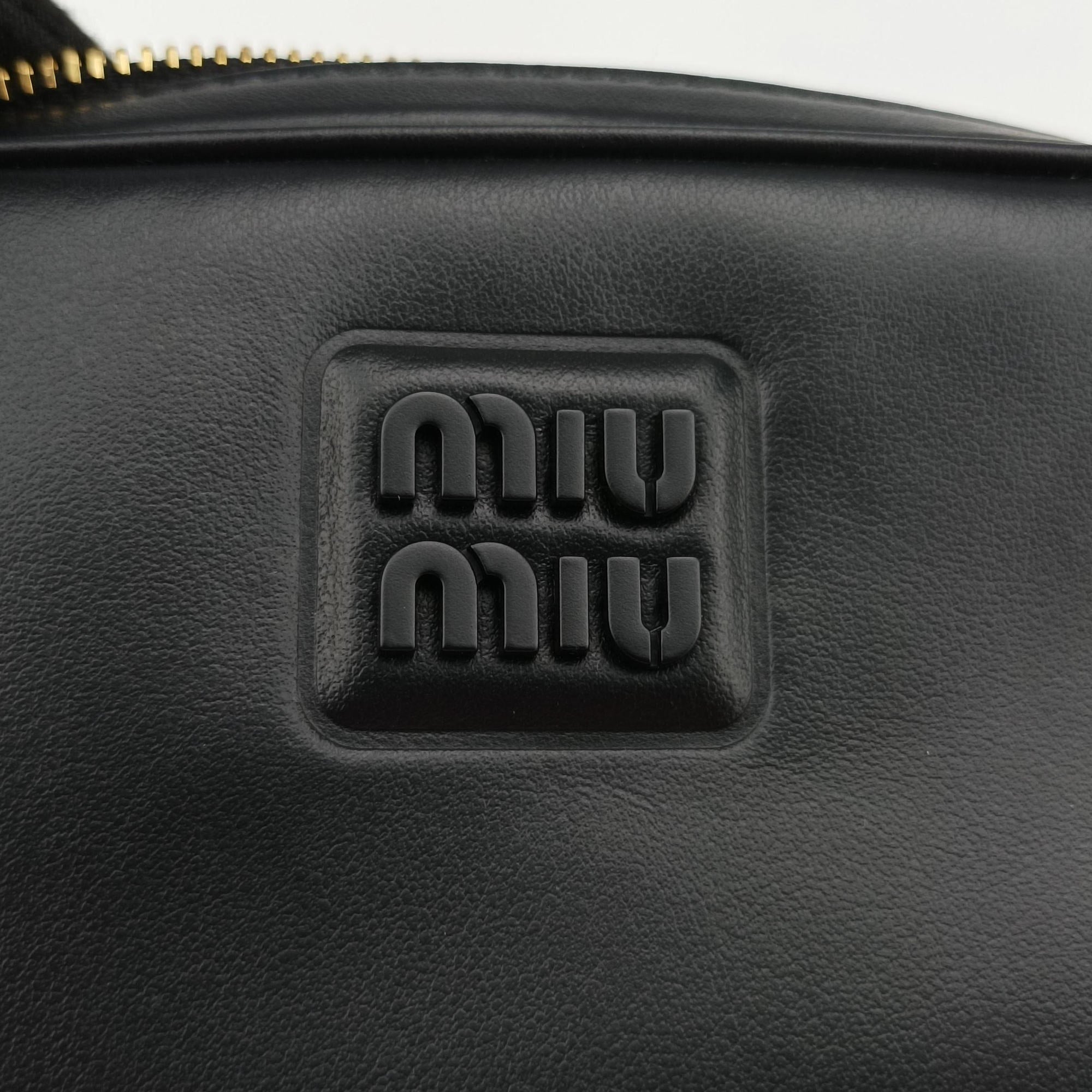 Pre-owned Miu Miu Logo belt Black leather  bum bag/waist bag | stylenewstar