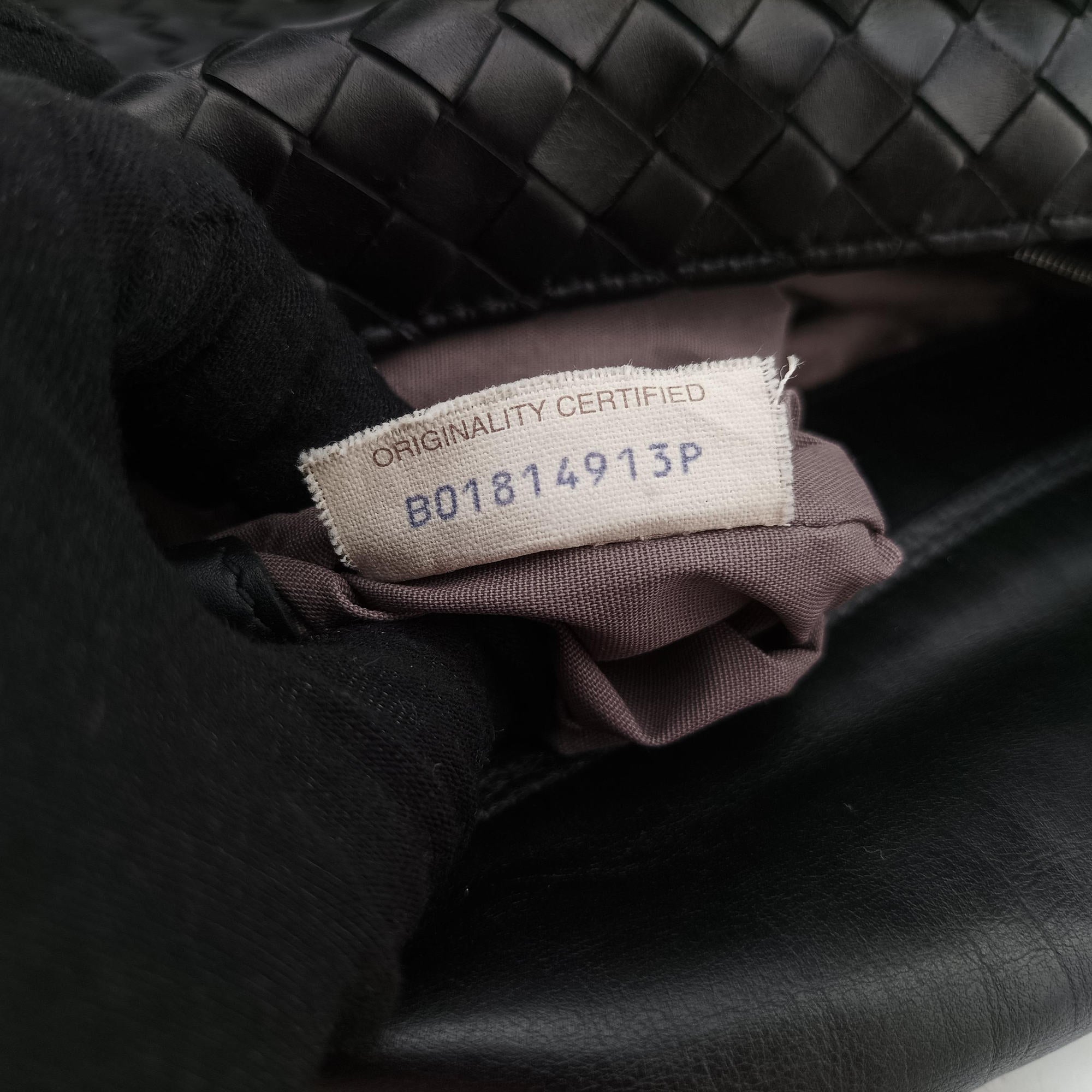 Secondhand Bottega Veneta Intrecciato Black lambskin  shoulderbag | stylenewstar
