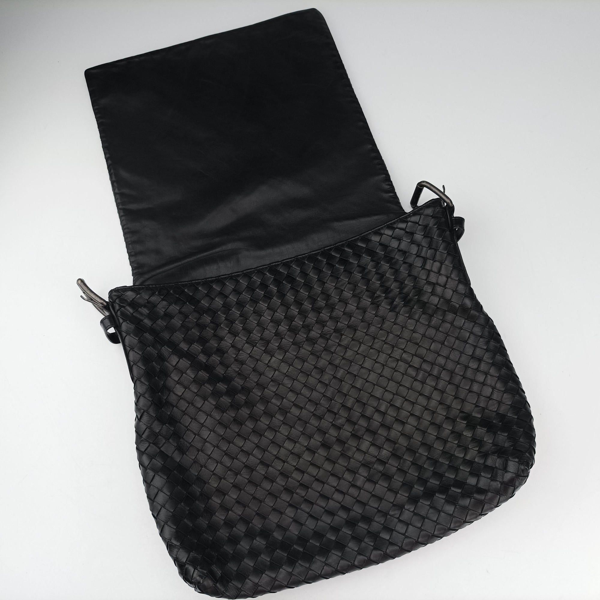 Secondhand Bottega Veneta Intrecciato Black lambskin  shoulderbag | stylenewstar