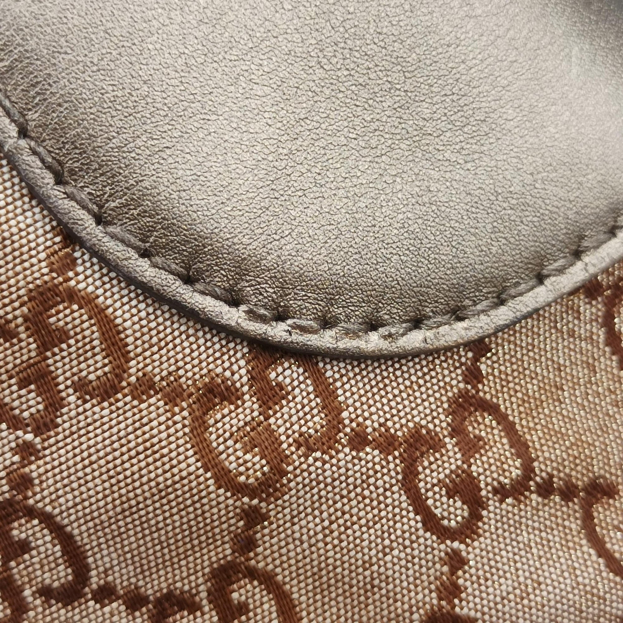 Pre-owned Gucci Heart Bit charm Golden Canvas×Leather 269956 shoulderbag | stylenewstar