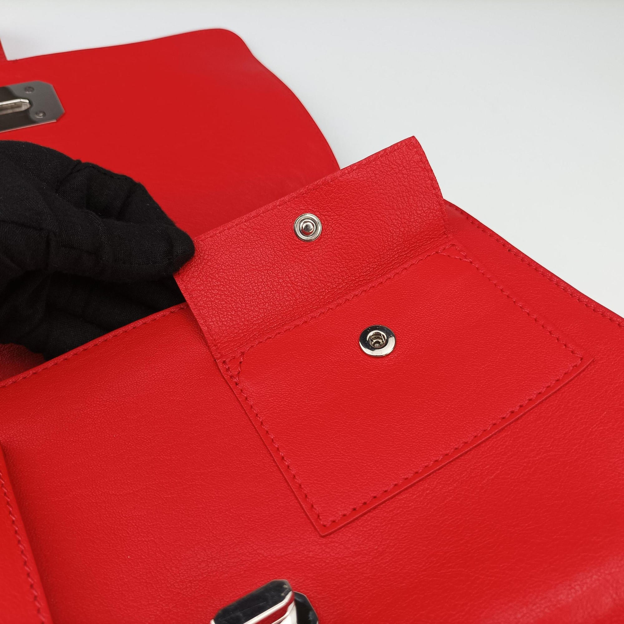 Pre-owned VERSACE Versace Borsa Stardvst Red leather  shoulderbag | stylenewstar