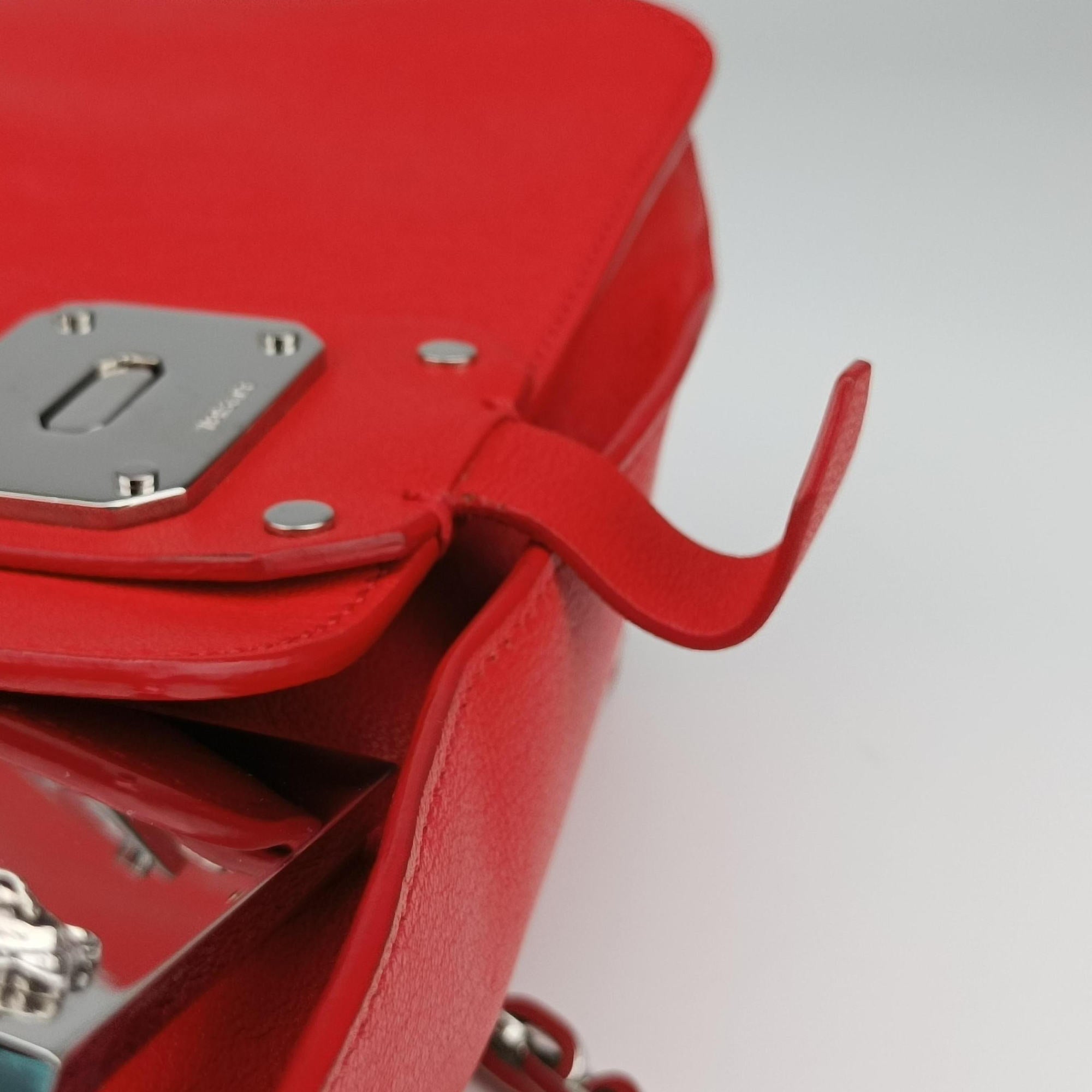 Pre-owned VERSACE Versace Borsa Stardvst Red leather  shoulderbag | stylenewstar