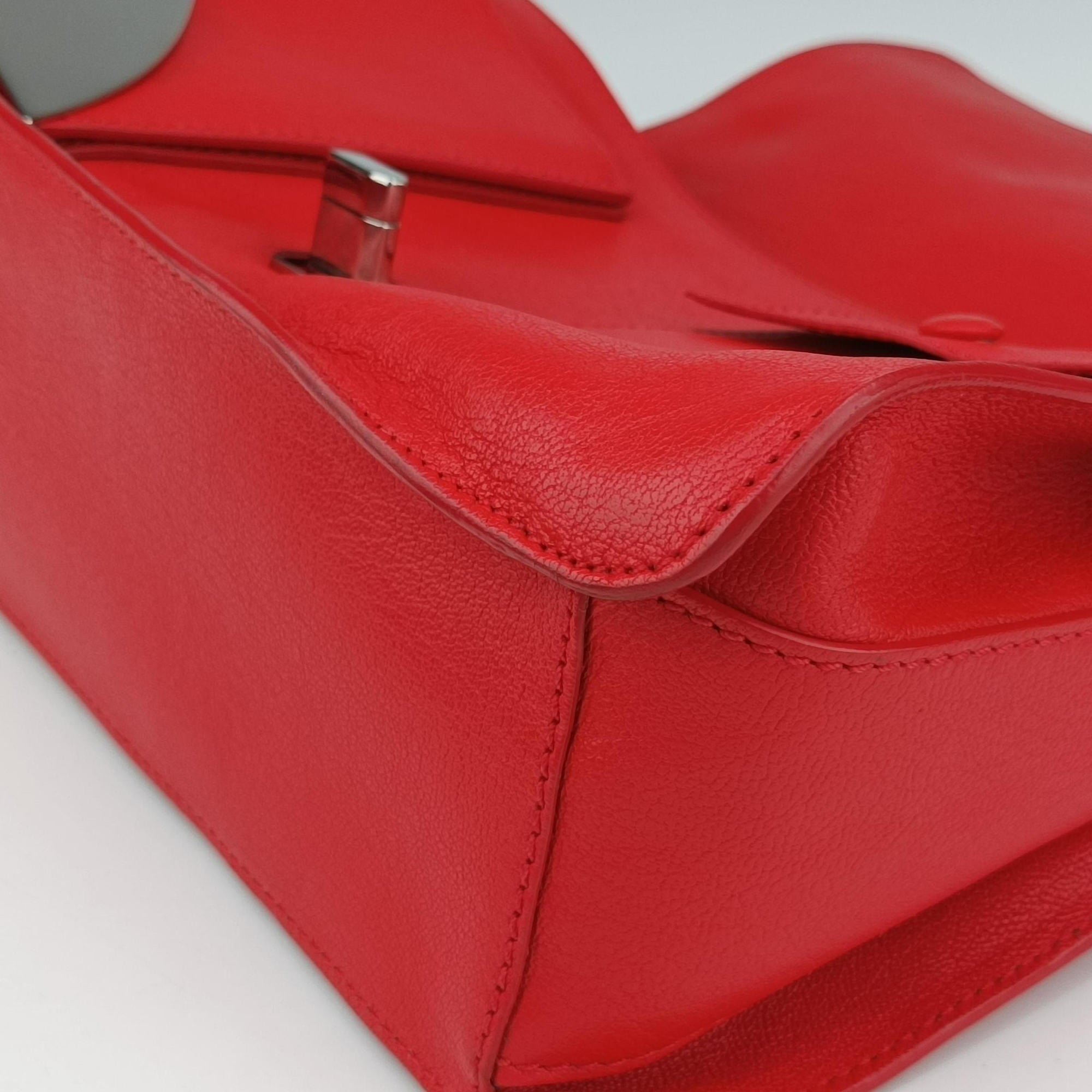 Pre-owned VERSACE Versace Borsa Stardvst Red leather  shoulderbag | stylenewstar