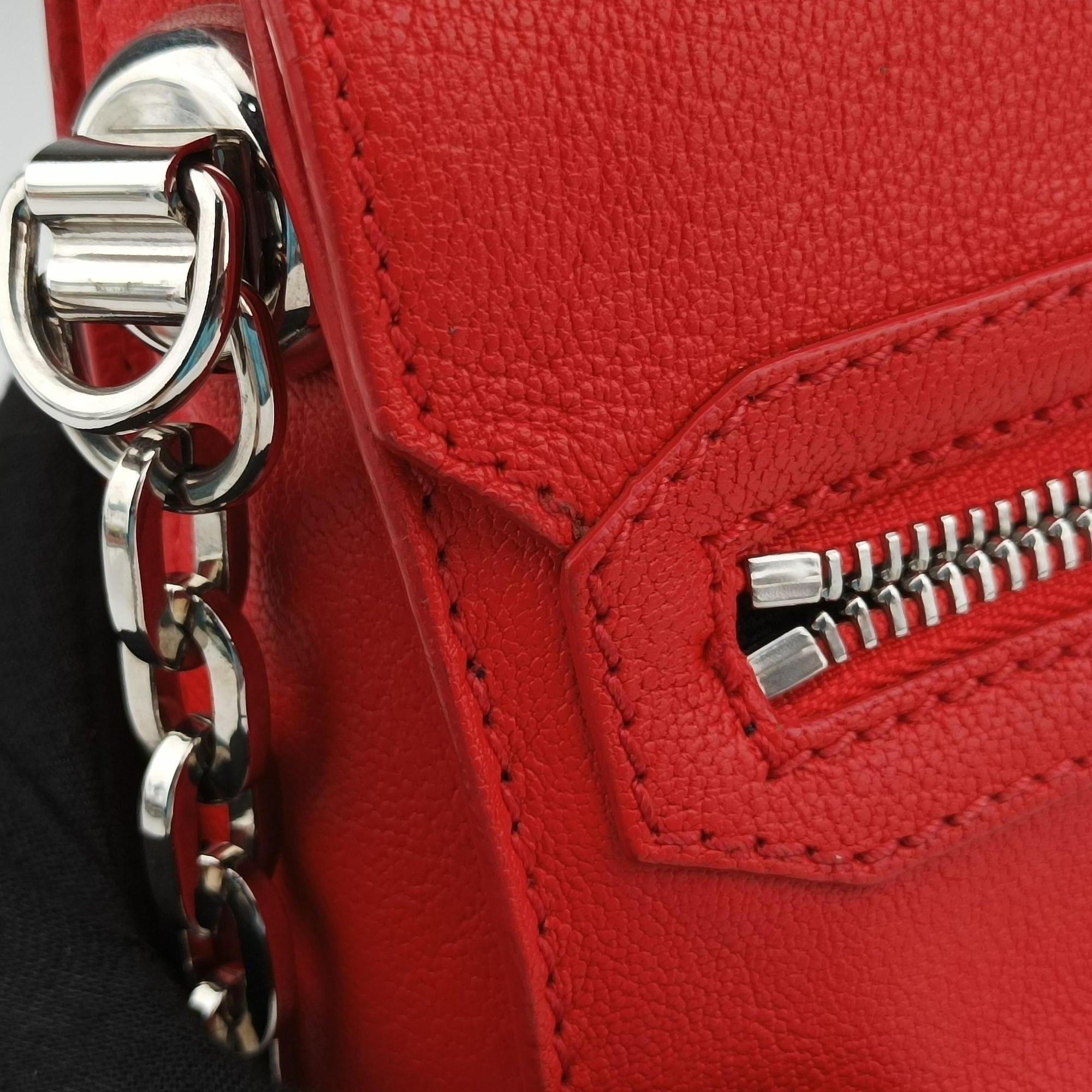 Pre-owned VERSACE Versace Borsa Stardvst Red leather  shoulderbag | stylenewstar