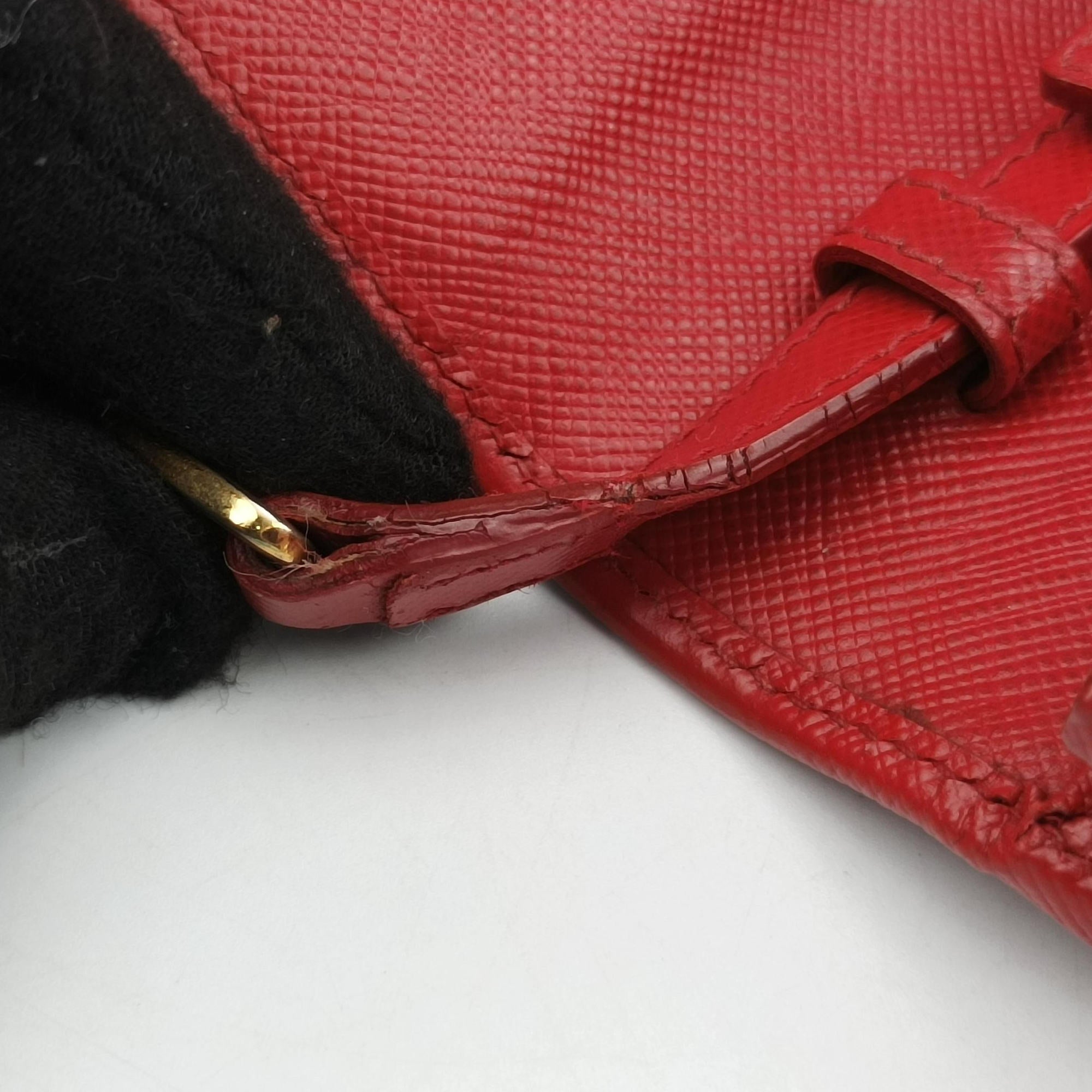 Vintage Prada Metal Wallet on Chain Cornflower Clutch Red Saffiano Leather 1MT290 shoulderbag | stylenewstar