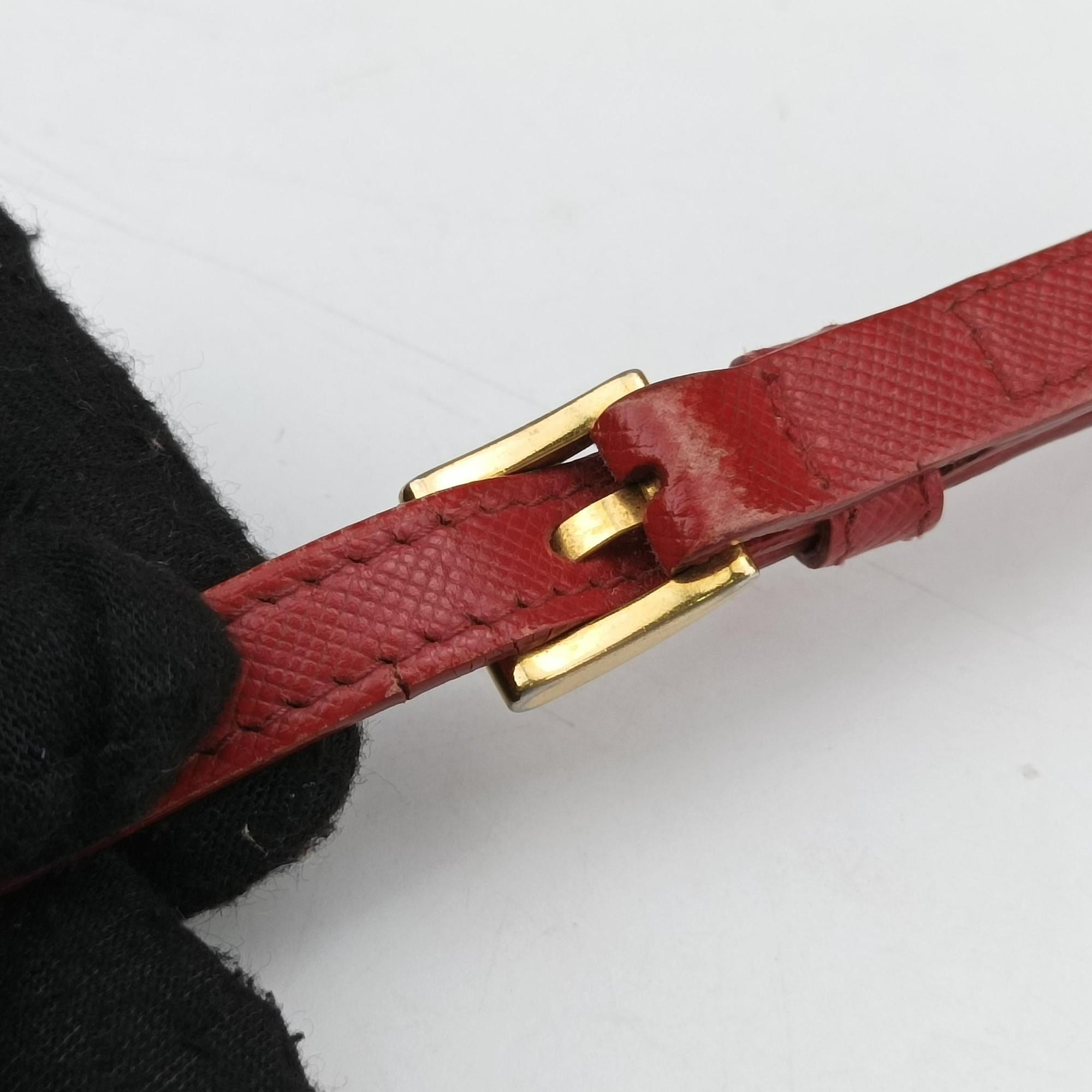 Vintage Prada Metal Wallet on Chain Cornflower Clutch Red Saffiano Leather 1MT290 shoulderbag | stylenewstar