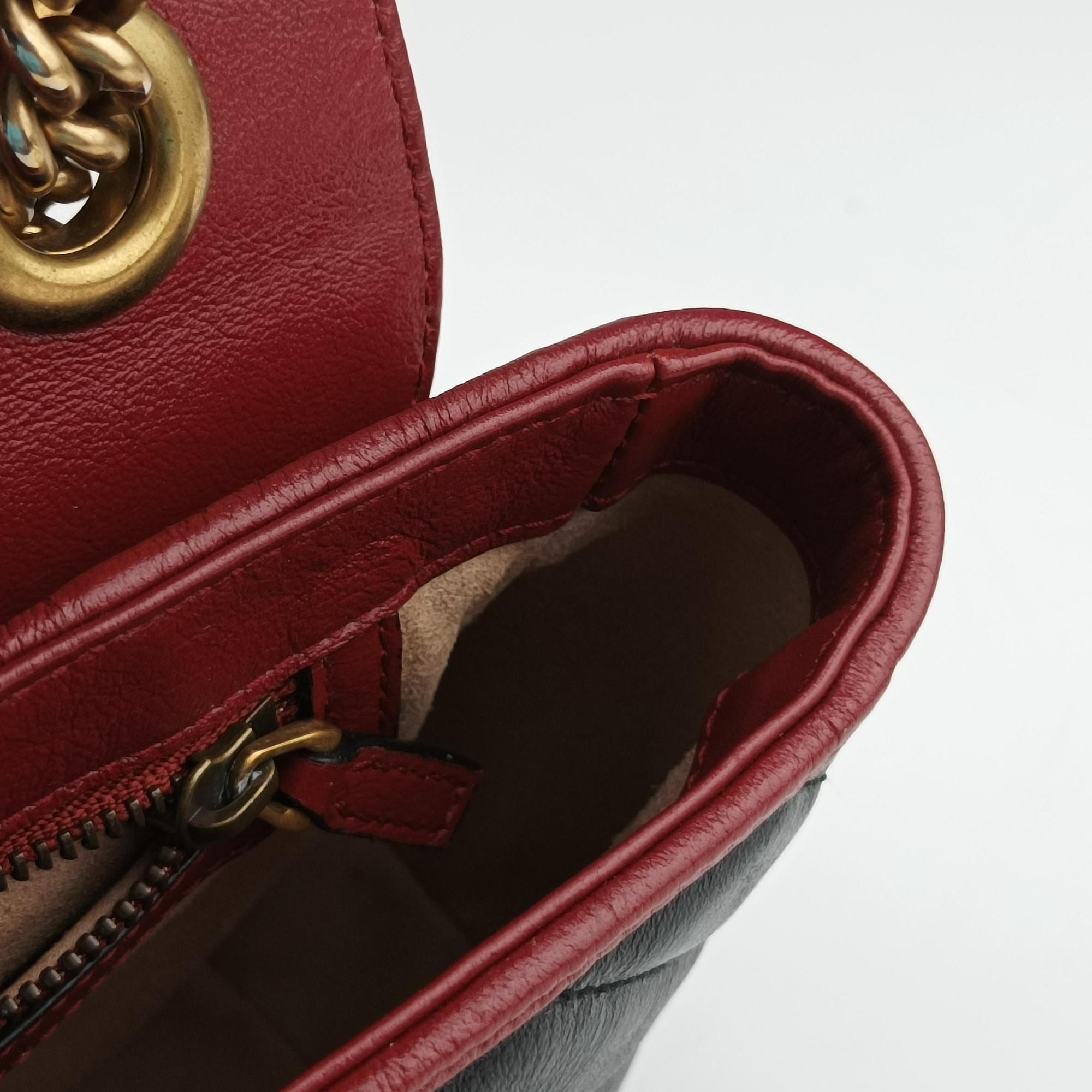 Pre-owned Gucci GG Marmont Black×red Leather 443497 shoulderbag | stylenewstar