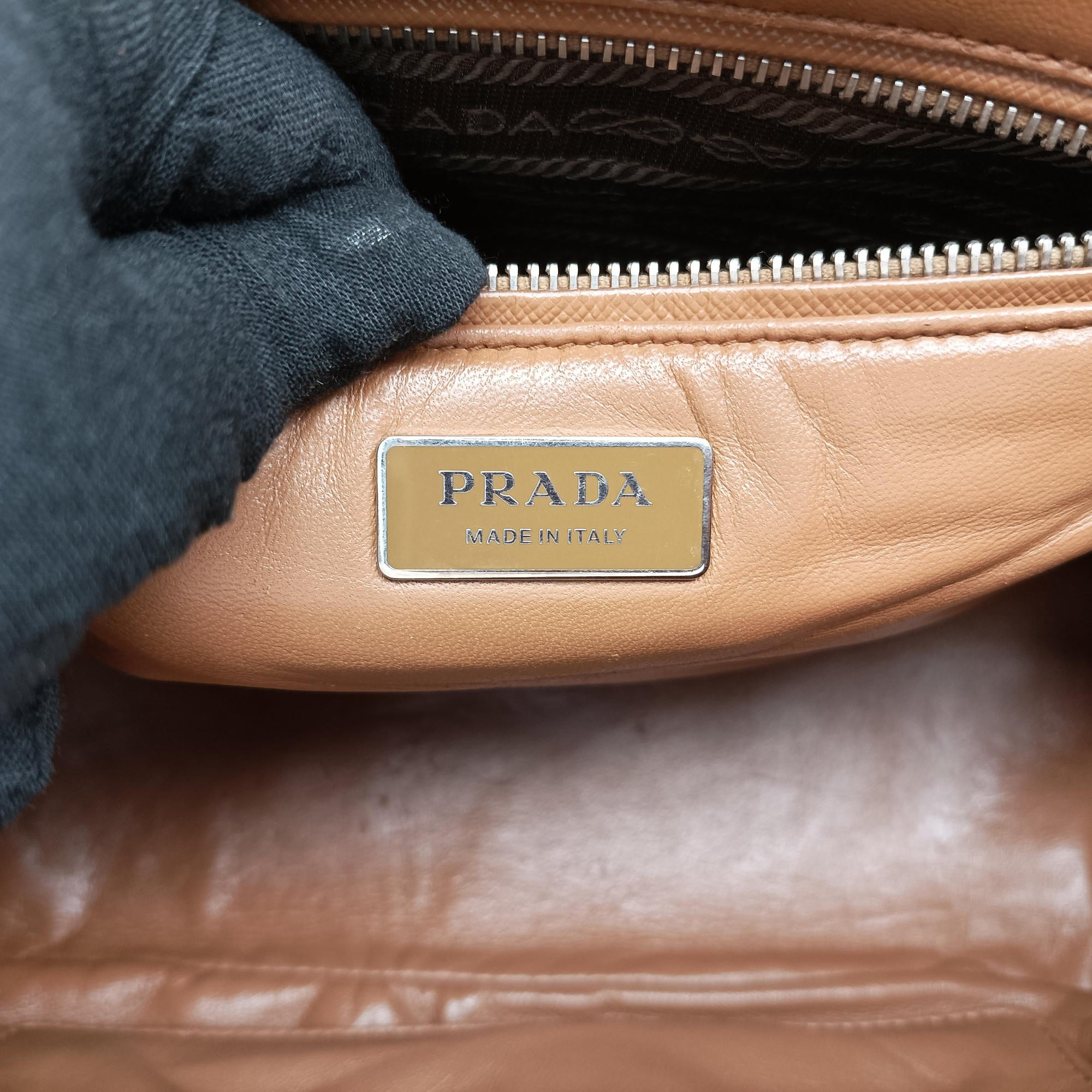 Pre-owned Prada Galleria Brown × Black × White Leather  shoulderbag | stylenewstar