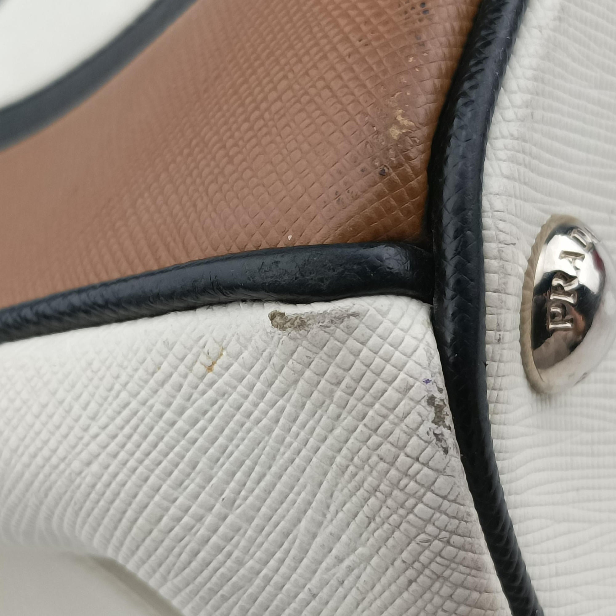 Pre-owned Prada Galleria Brown × Black × White Leather  shoulderbag | stylenewstar