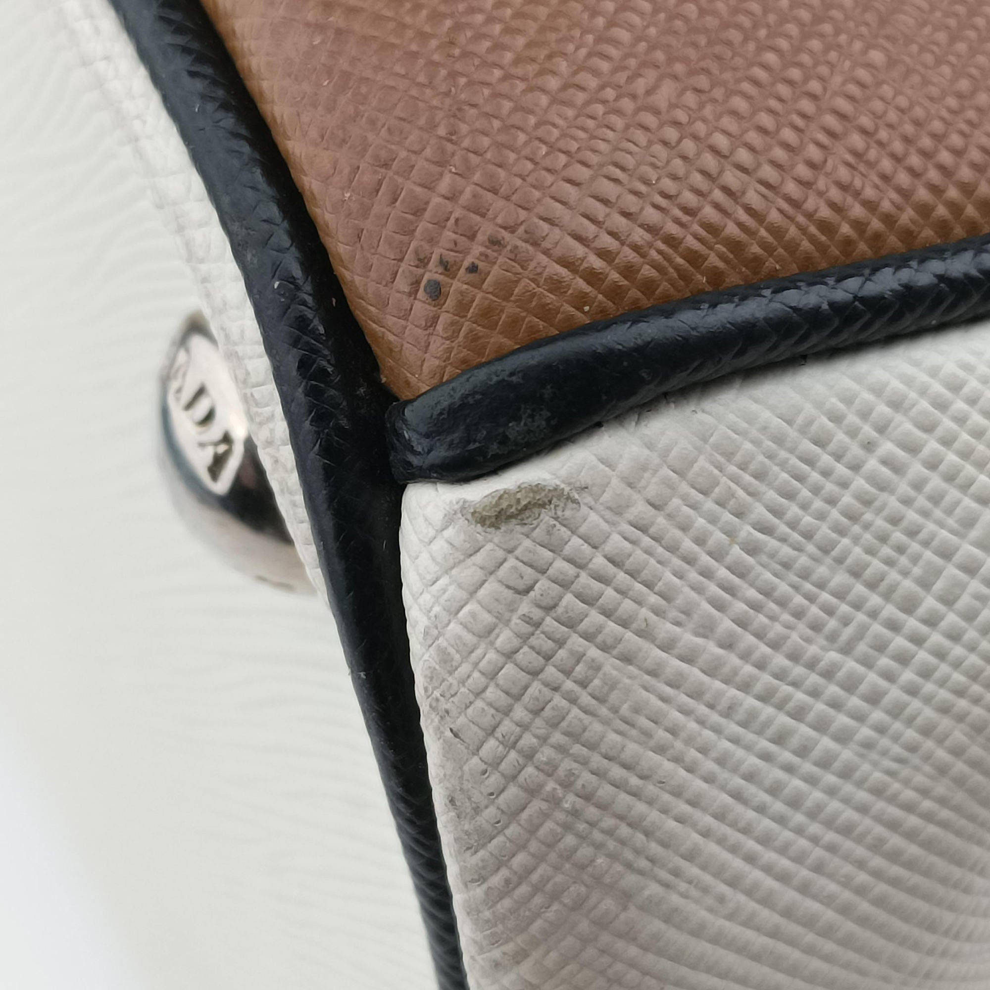 Pre-owned Prada Galleria Brown × Black × White Leather  shoulderbag | stylenewstar
