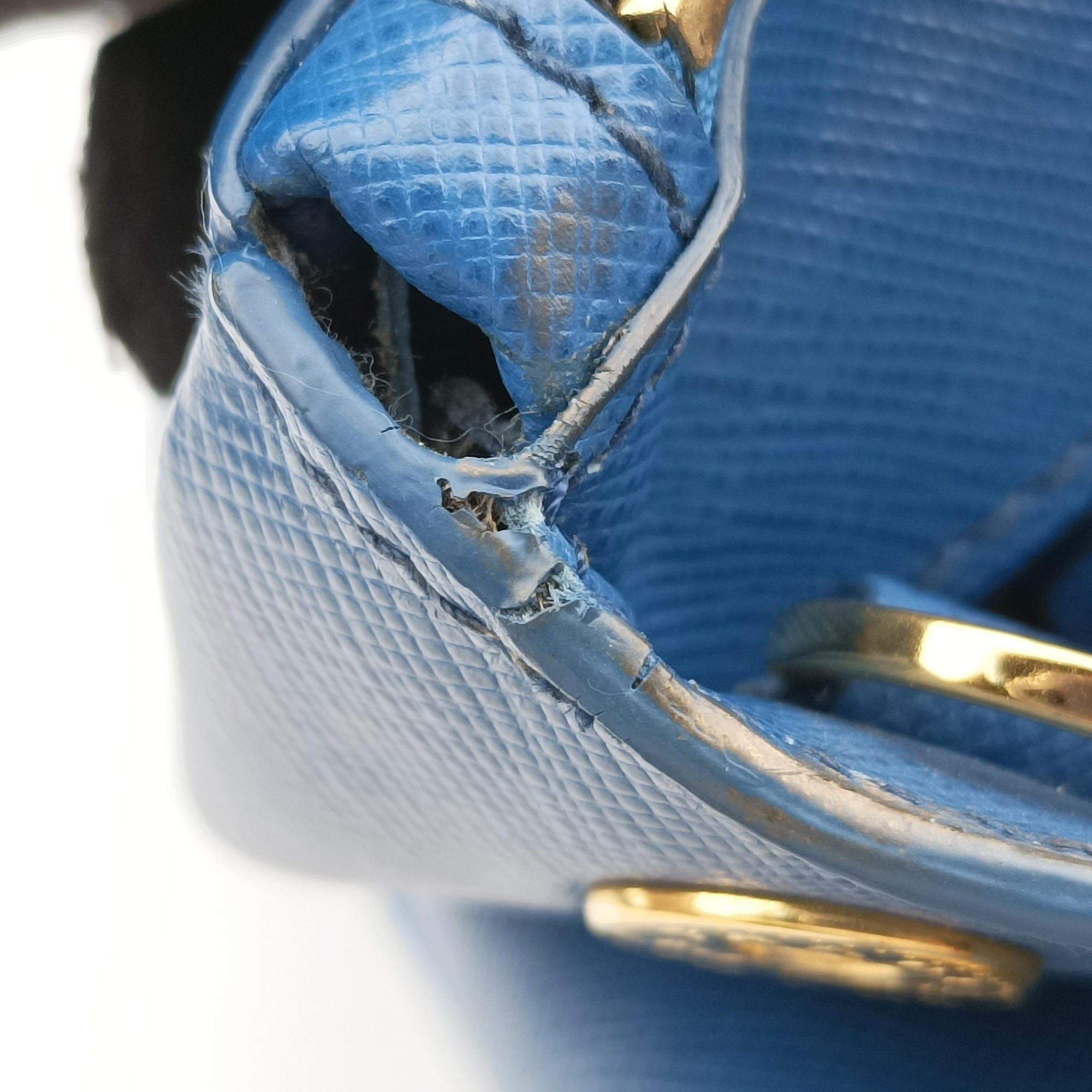 Pre-owned Prada Galleria Blue SAFFIANO Leather BN1801 handbag | stylenewstar