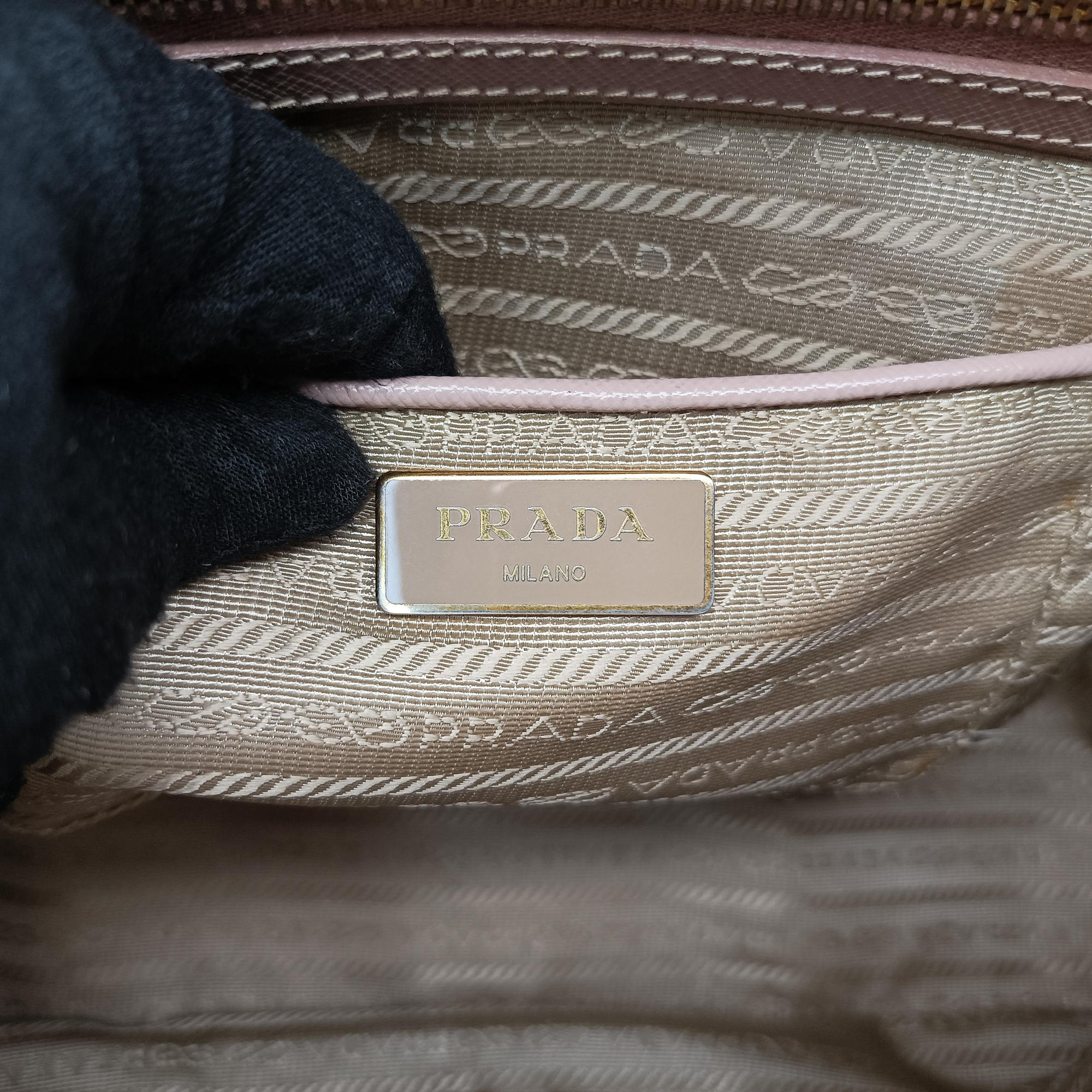 Pre-owned Prada Galleria Pink SAFFIANO Leather BN2274 handbag | stylenewstar