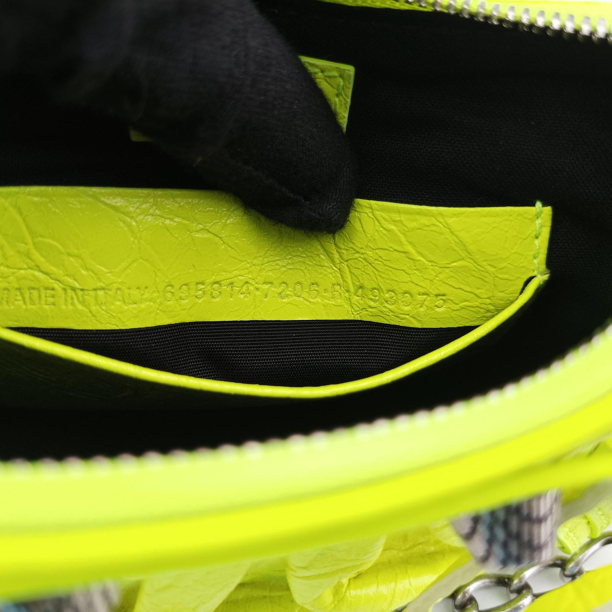 Pre-owned Balenciaga Le Cagole YellowGreen lambskin  shoulderbag | stylenewstar