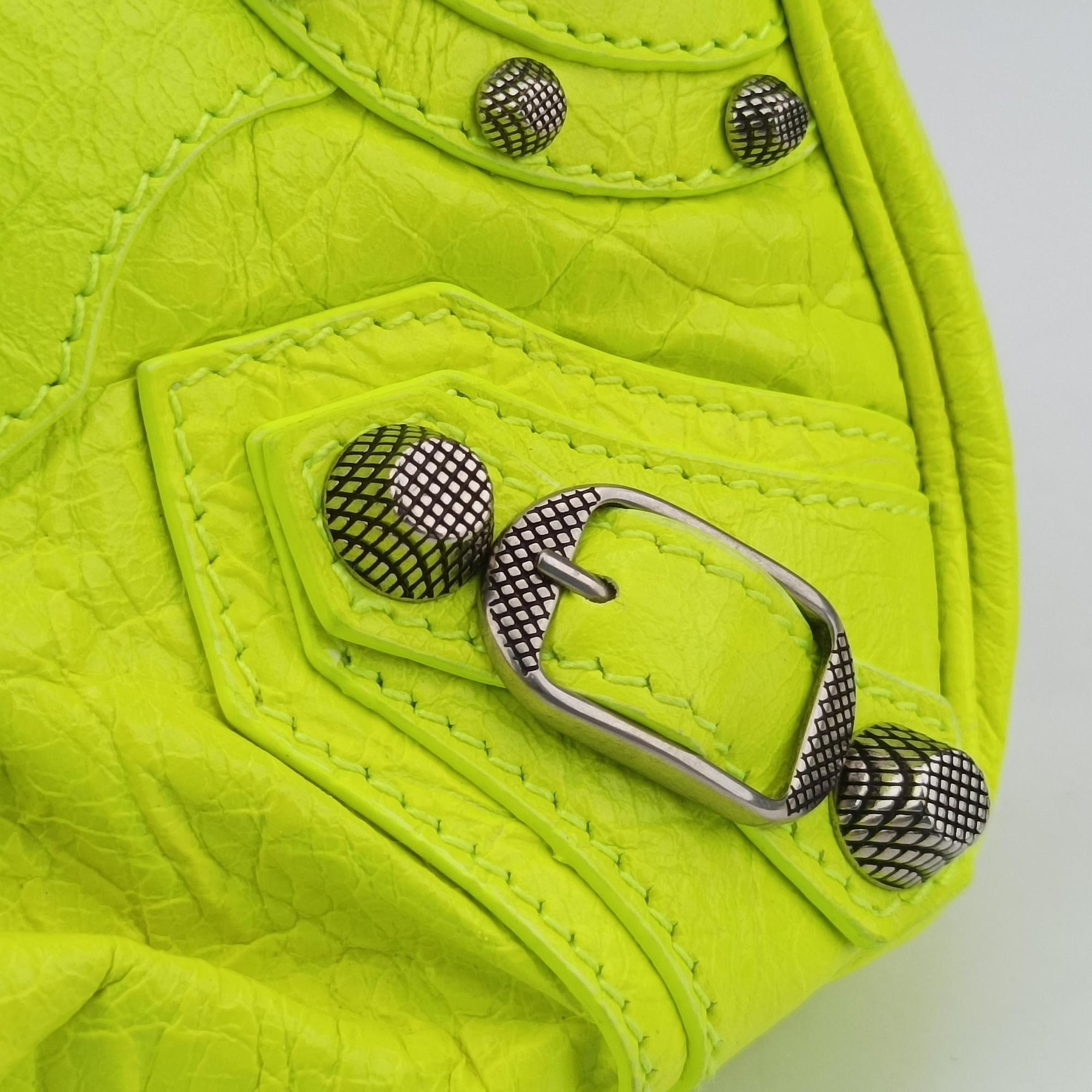 Pre-owned Balenciaga Le Cagole YellowGreen lambskin  shoulderbag | stylenewstar