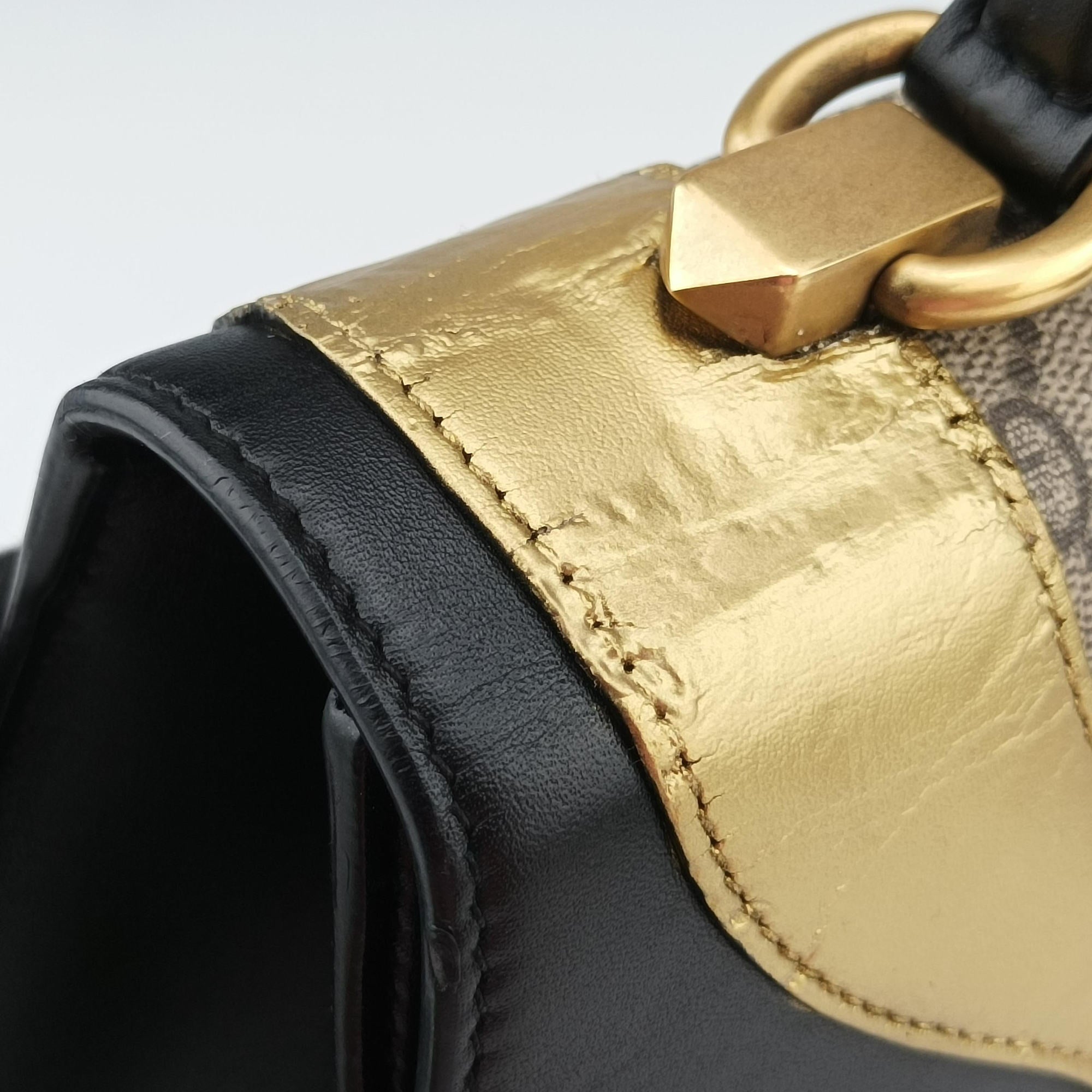 Pre-owned Gucci Osiride GG Supreme beige×Black×Golden PVC coated canvas×Leather 497996 shoulderbag | stylenewstar