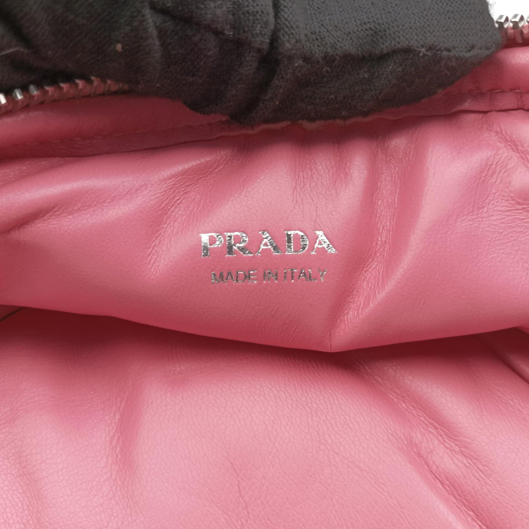 Pre-owned Prada Triangle mini Pink Leather 1NR015 shoulderbag | stylenewstar