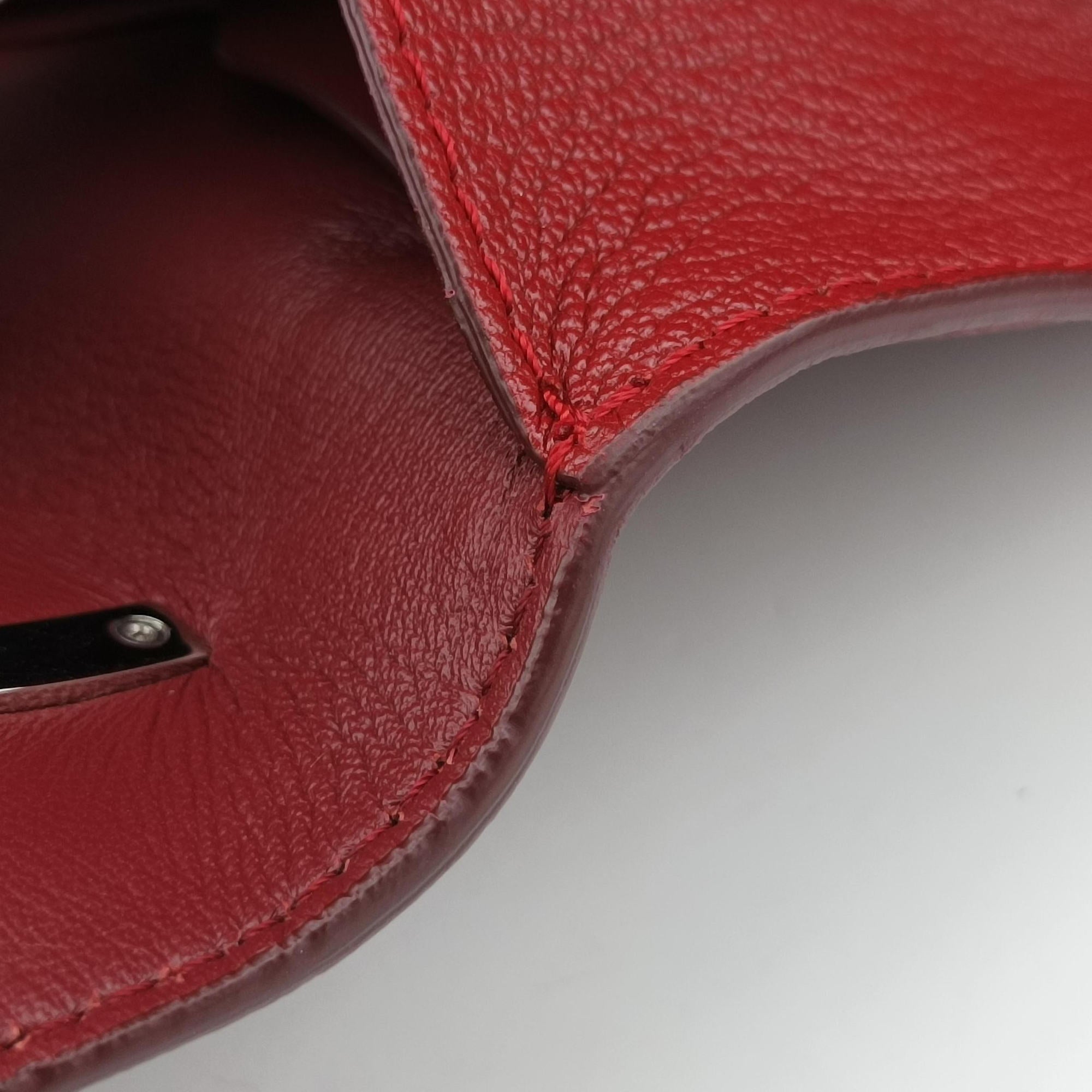 Pre-owned Burberry TB logo Red Leather  shoulderbag | stylenewstar