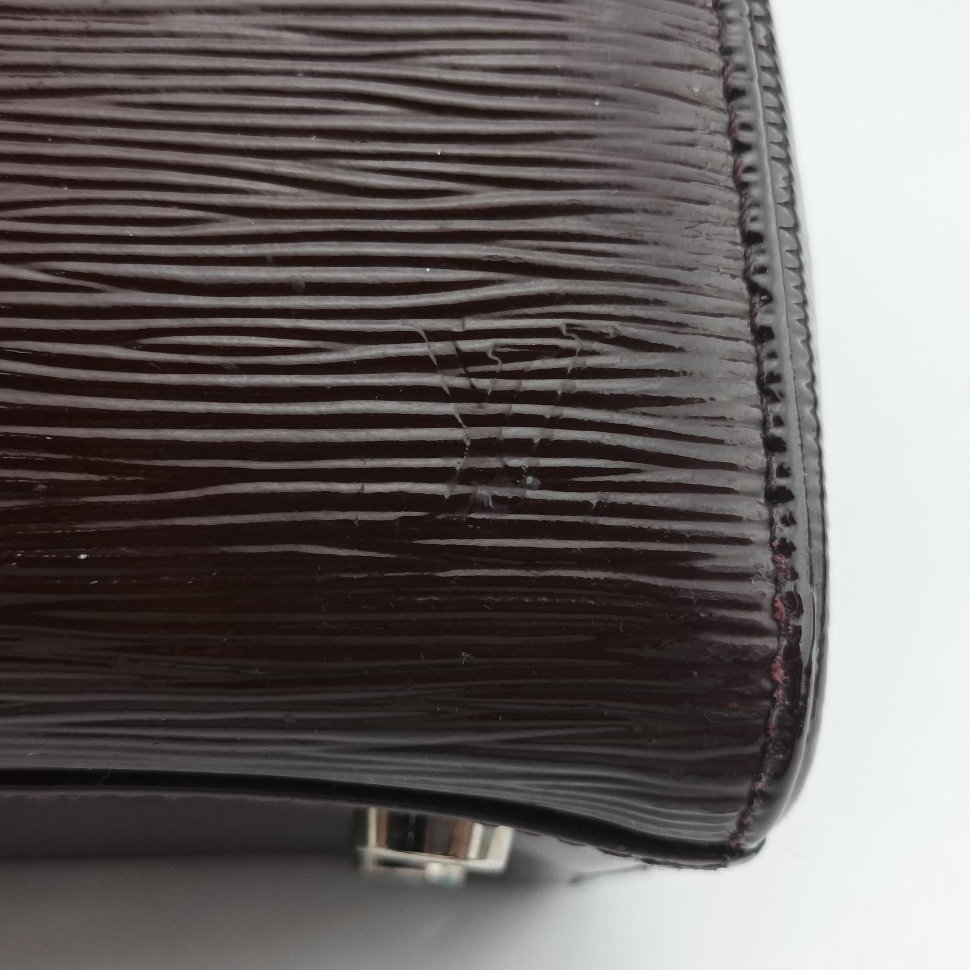 Vintage Louis Vuitton Brea MM Amarante Epi M40485 shoulderbag | stylenewstar