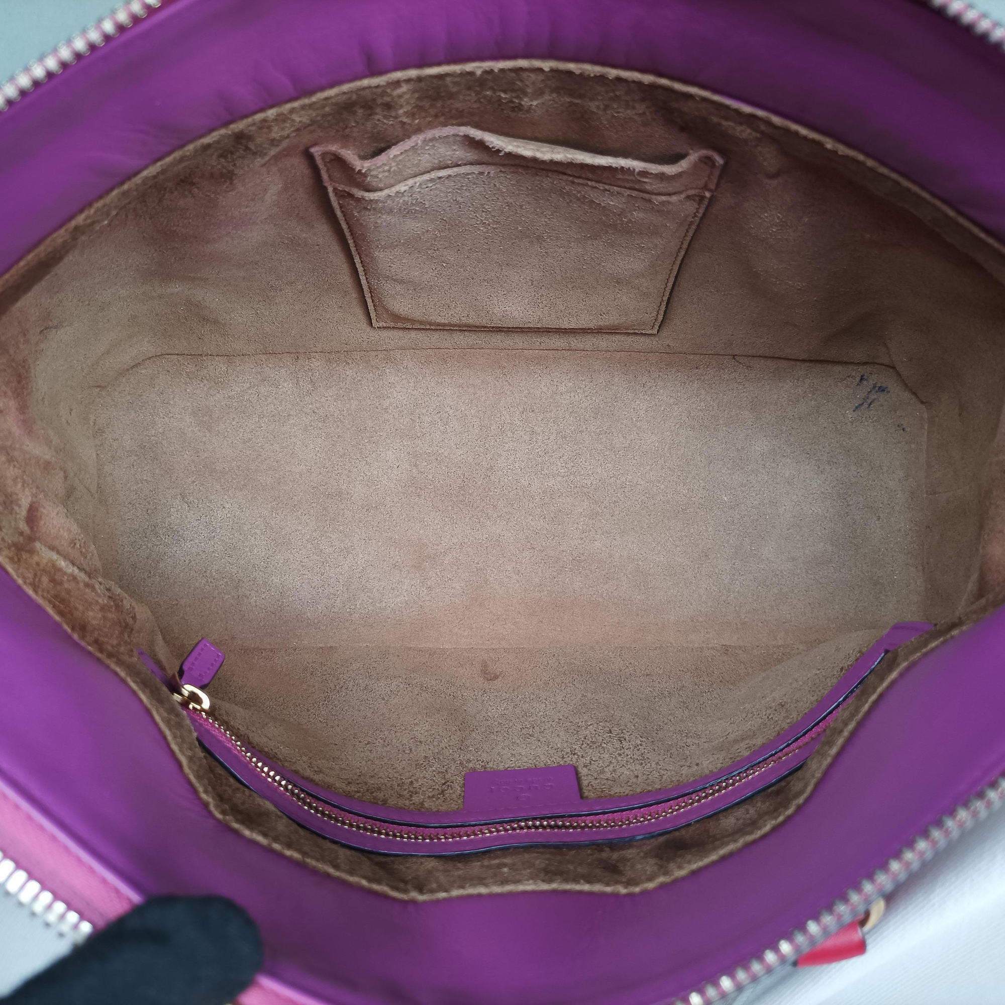 Pre-owned Gucci GG SUPREME Beige×Pink×Red PVC coated canvas×Leather 409534 handbag | stylenewstar