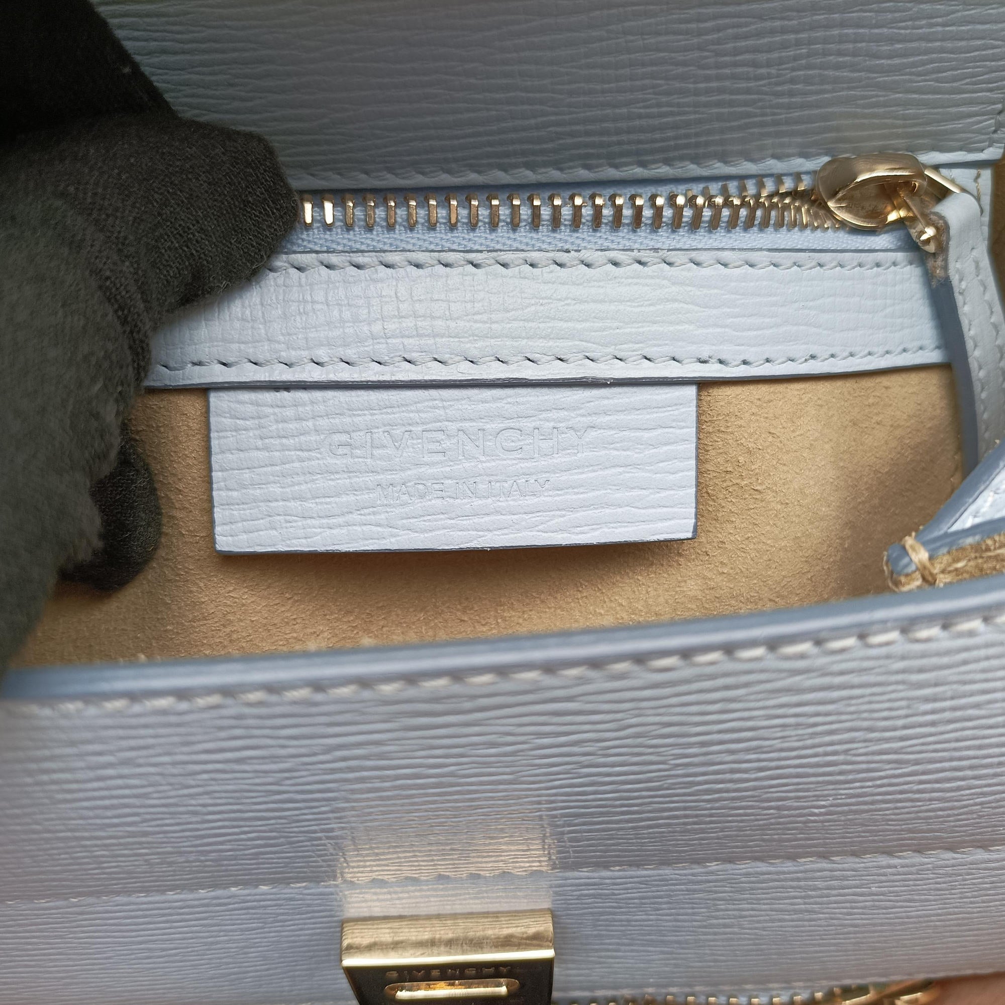 Pre-owned Givenchy Pandora Box Blue leather  shoulderbag | stylenewstar