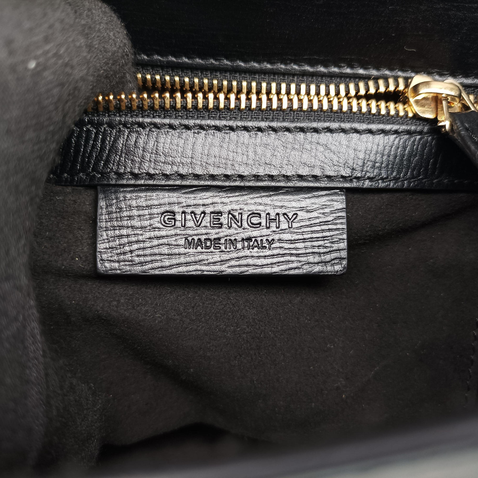 Pre-owned Givenchy Pandora Black Leather  shoulderbag | stylenewstar