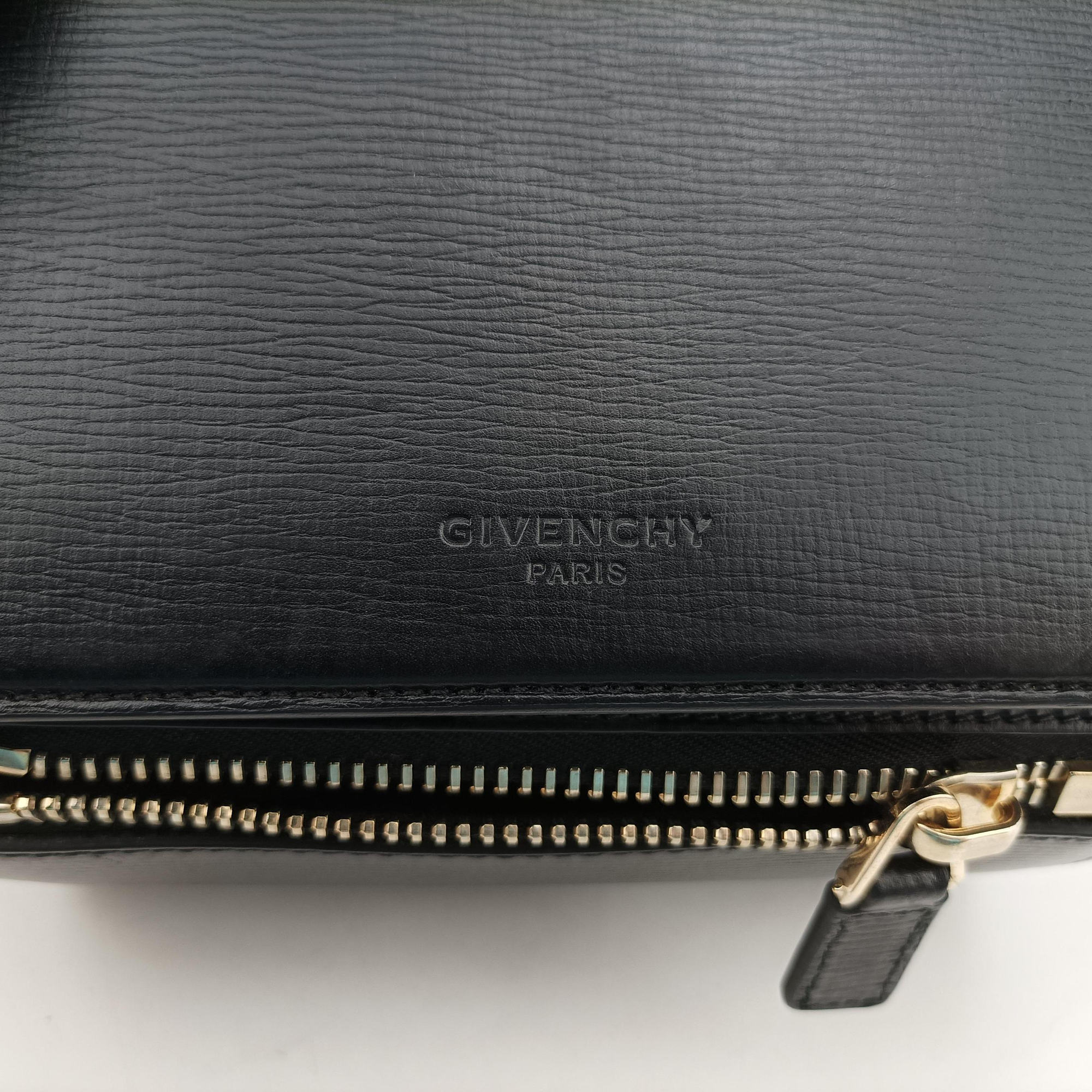 Pre-owned Givenchy Pandora Black Leather  shoulderbag | stylenewstar