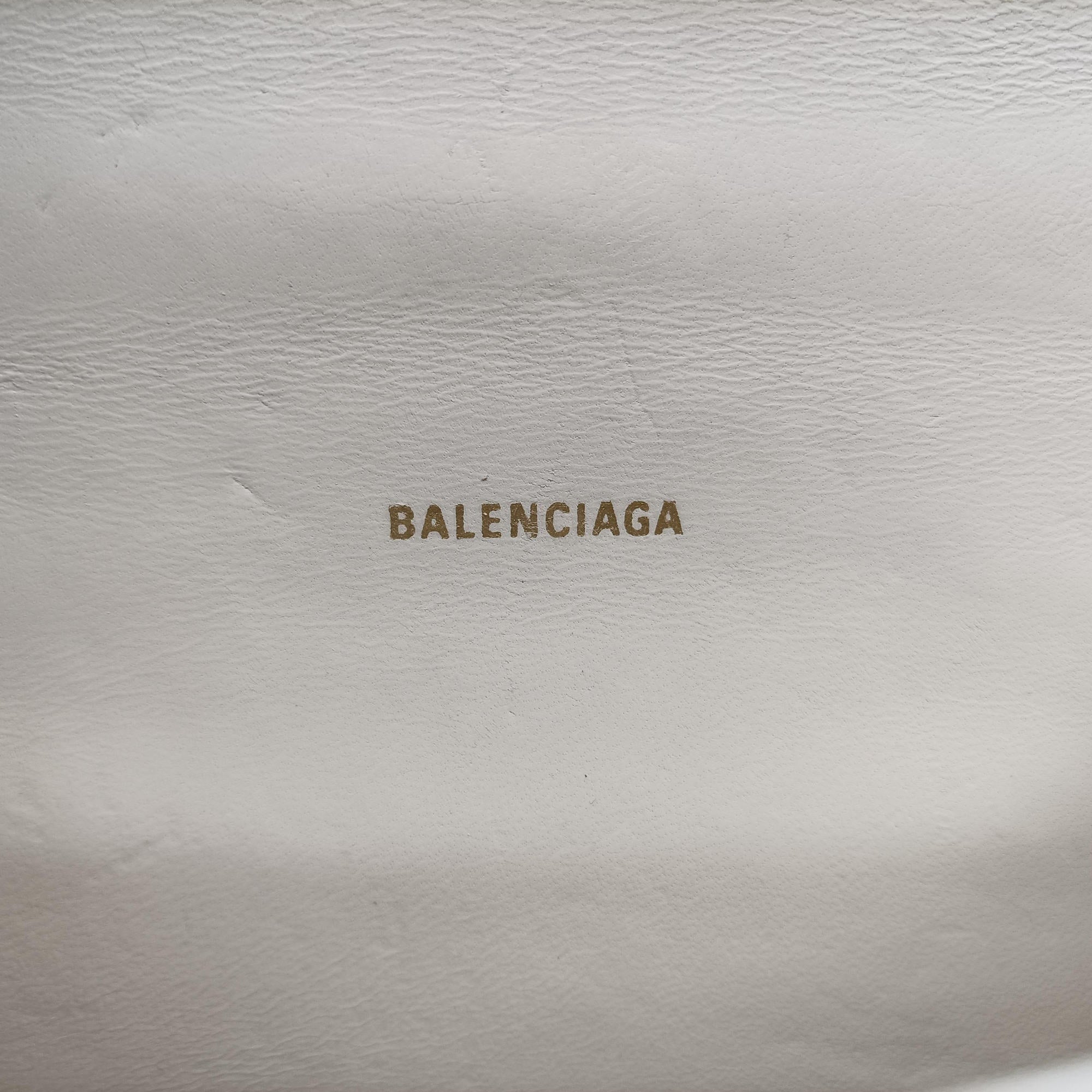 Pre-owned Balenciaga Hourglass mini White leather  shoulderbag | stylenewstar