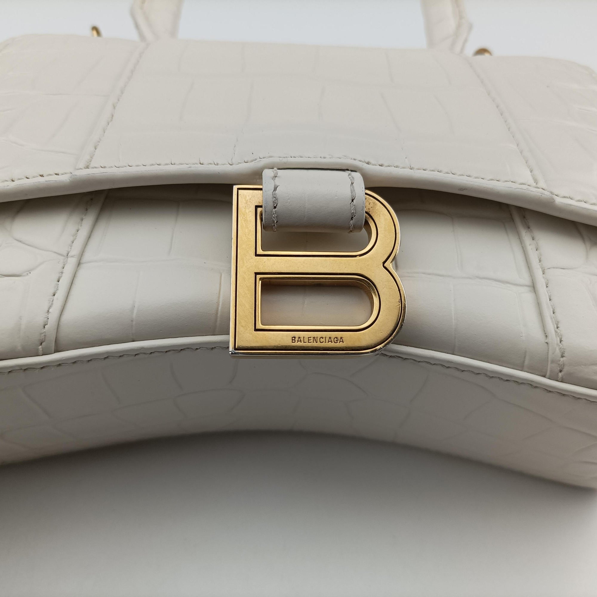 Pre-owned Balenciaga Hourglass mini White leather  shoulderbag | stylenewstar
