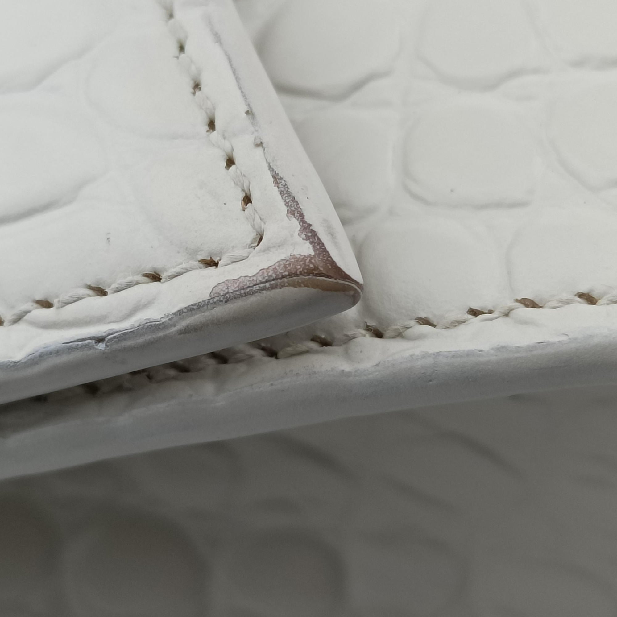 Pre-owned Balenciaga Hourglass mini White leather  shoulderbag | stylenewstar