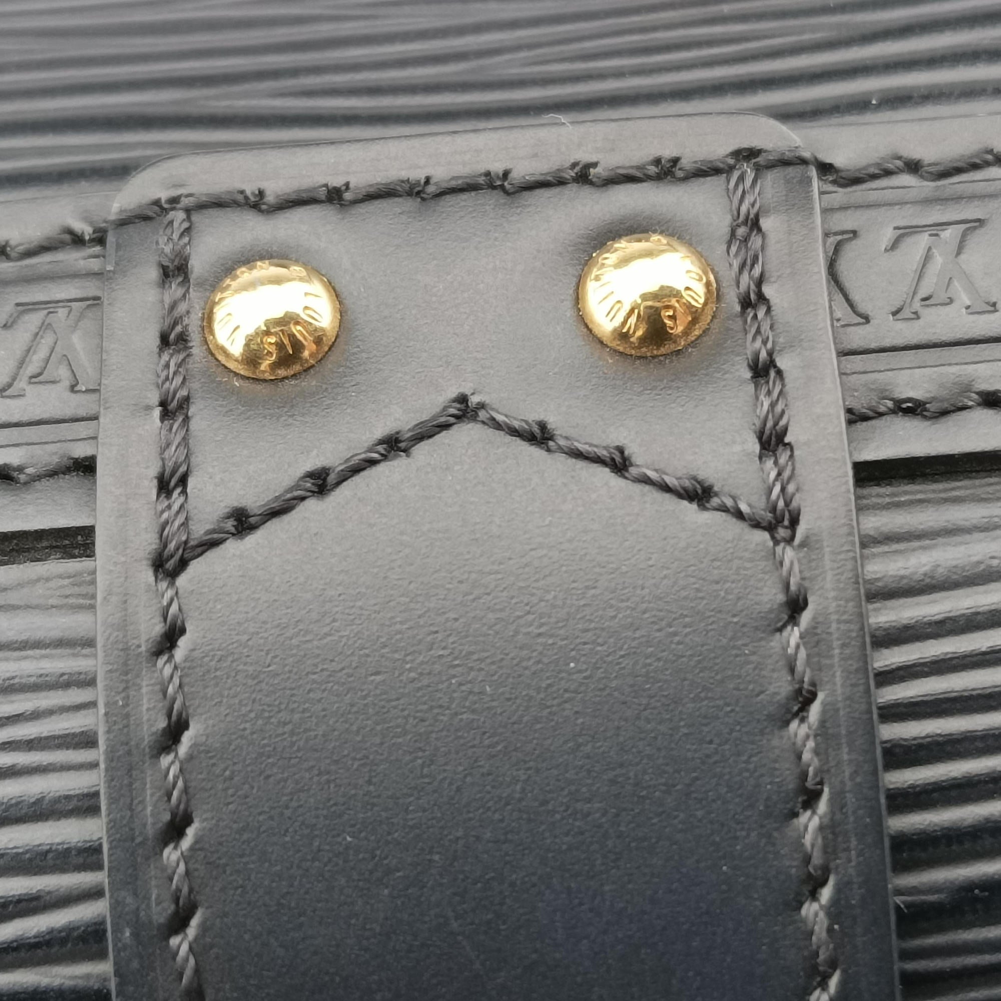 Secondhand Louis Vuitton Papillon Trunk Noir Epi M58655 shoulderbag | stylenewstar