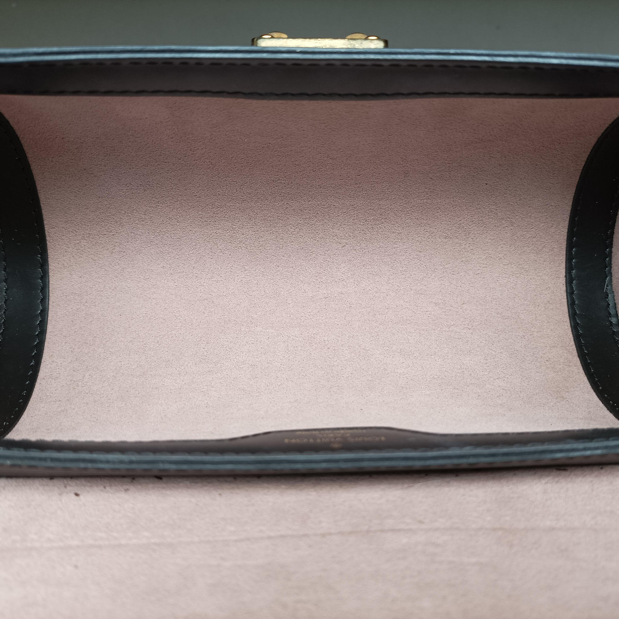 Secondhand Louis Vuitton Papillon Trunk Noir Epi M58655 shoulderbag | stylenewstar