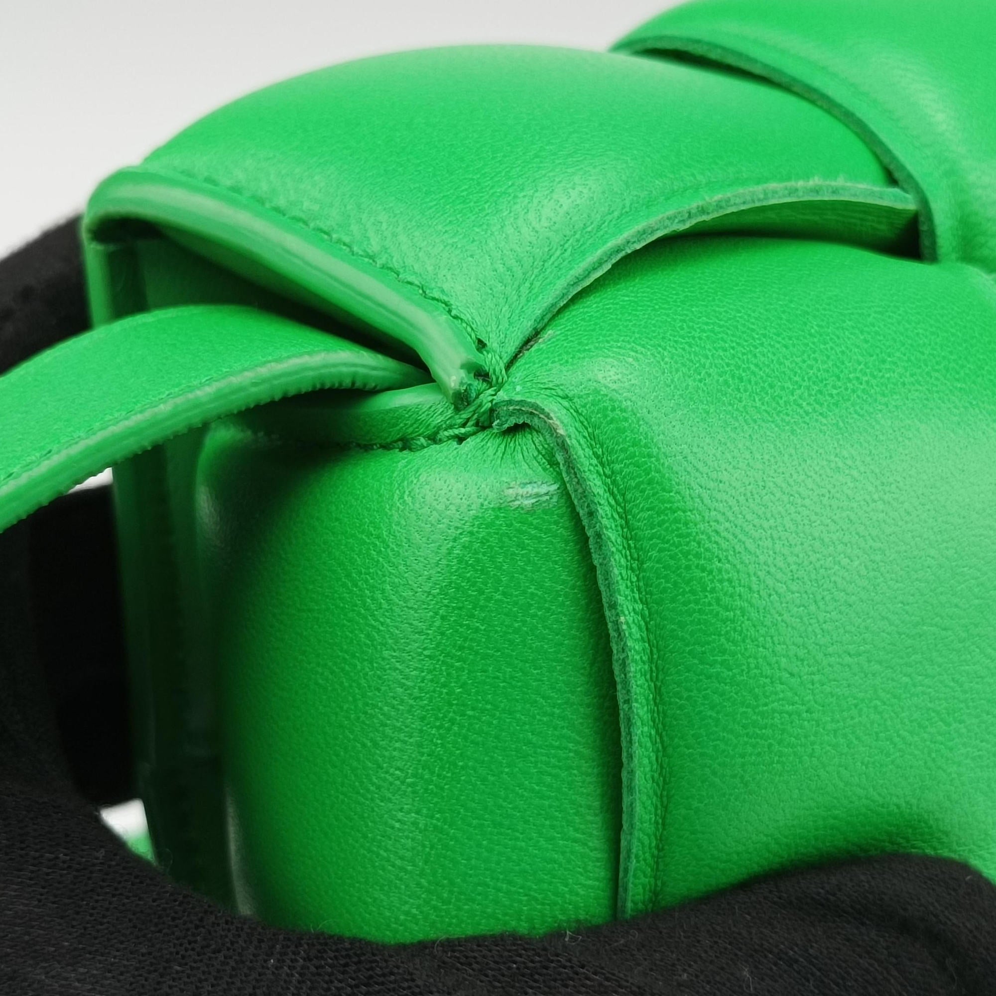Pre-owned Bottega Veneta Padded Cassette Green lambskin  shoulderbag | stylenewstar