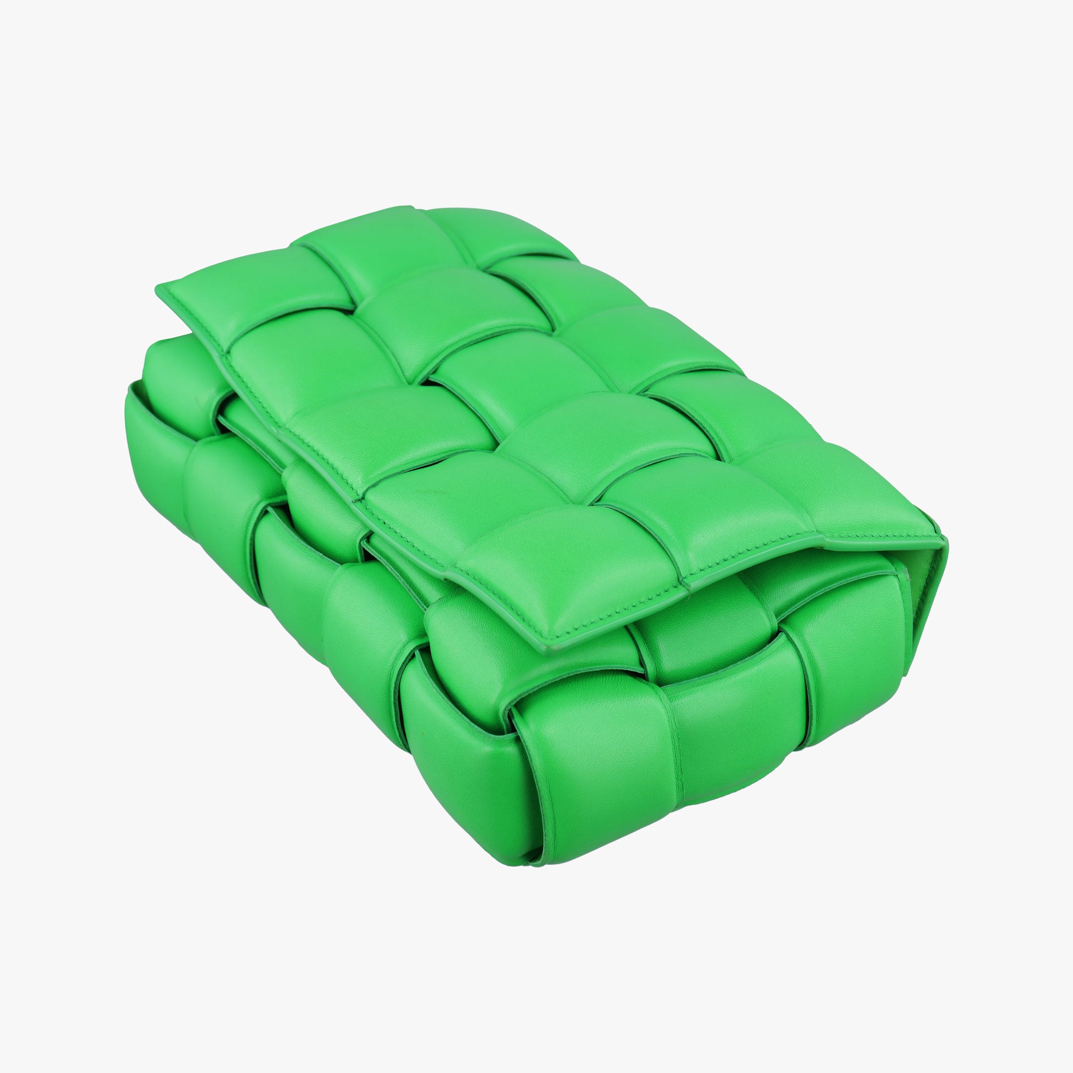 Pre-owned Bottega Veneta Padded Cassette Green lambskin  shoulderbag | stylenewstar