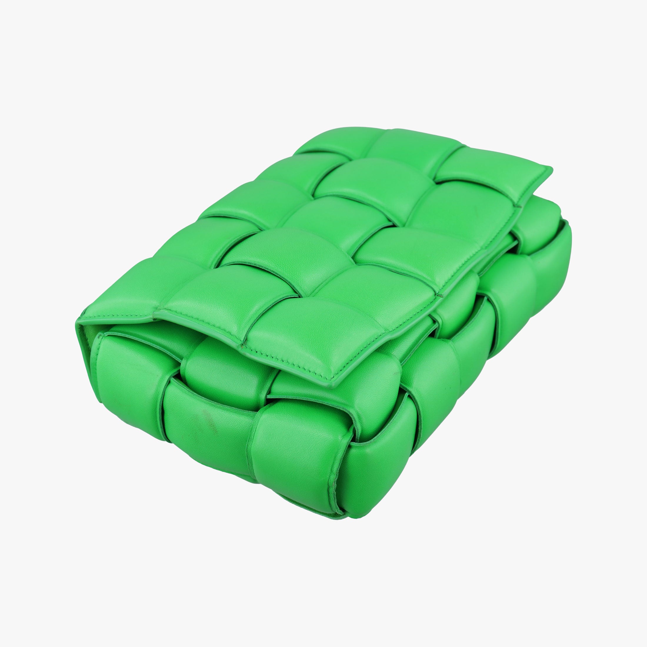 Pre-owned Bottega Veneta Padded Cassette Green lambskin  shoulderbag | stylenewstar