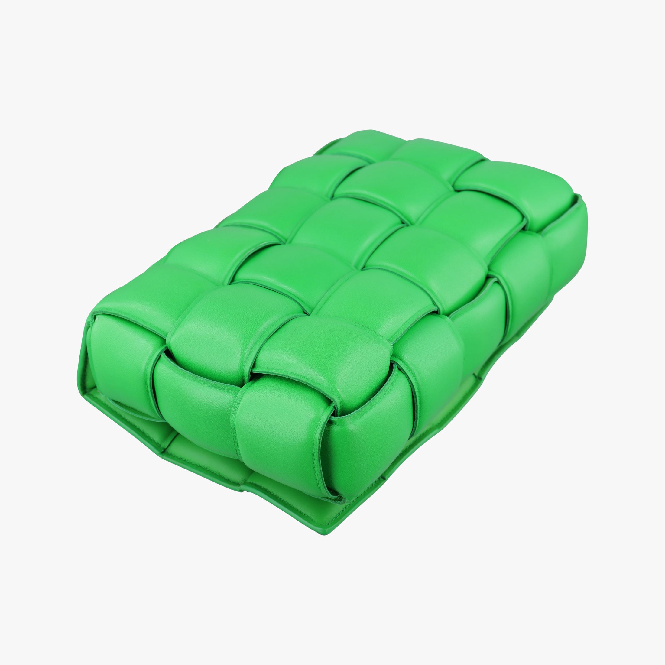 Pre-owned Bottega Veneta Padded Cassette Green lambskin  shoulderbag | stylenewstar