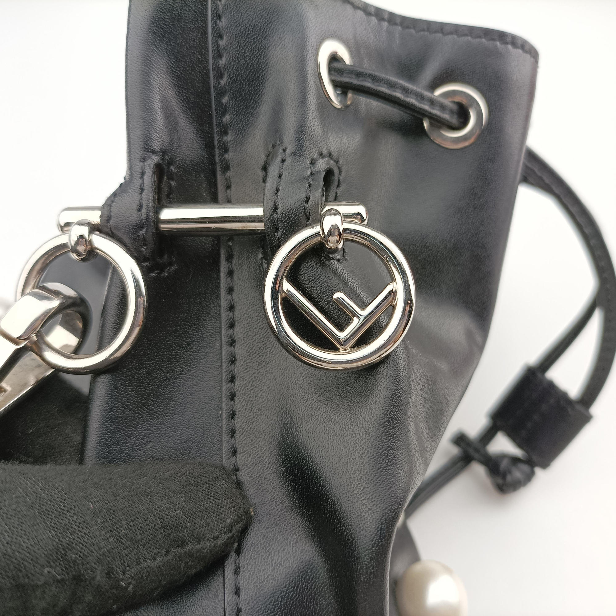 Secondhand Fendi Mon Tresor Mini Bucket Black Leather 8BS010 handbag | stylenewstar