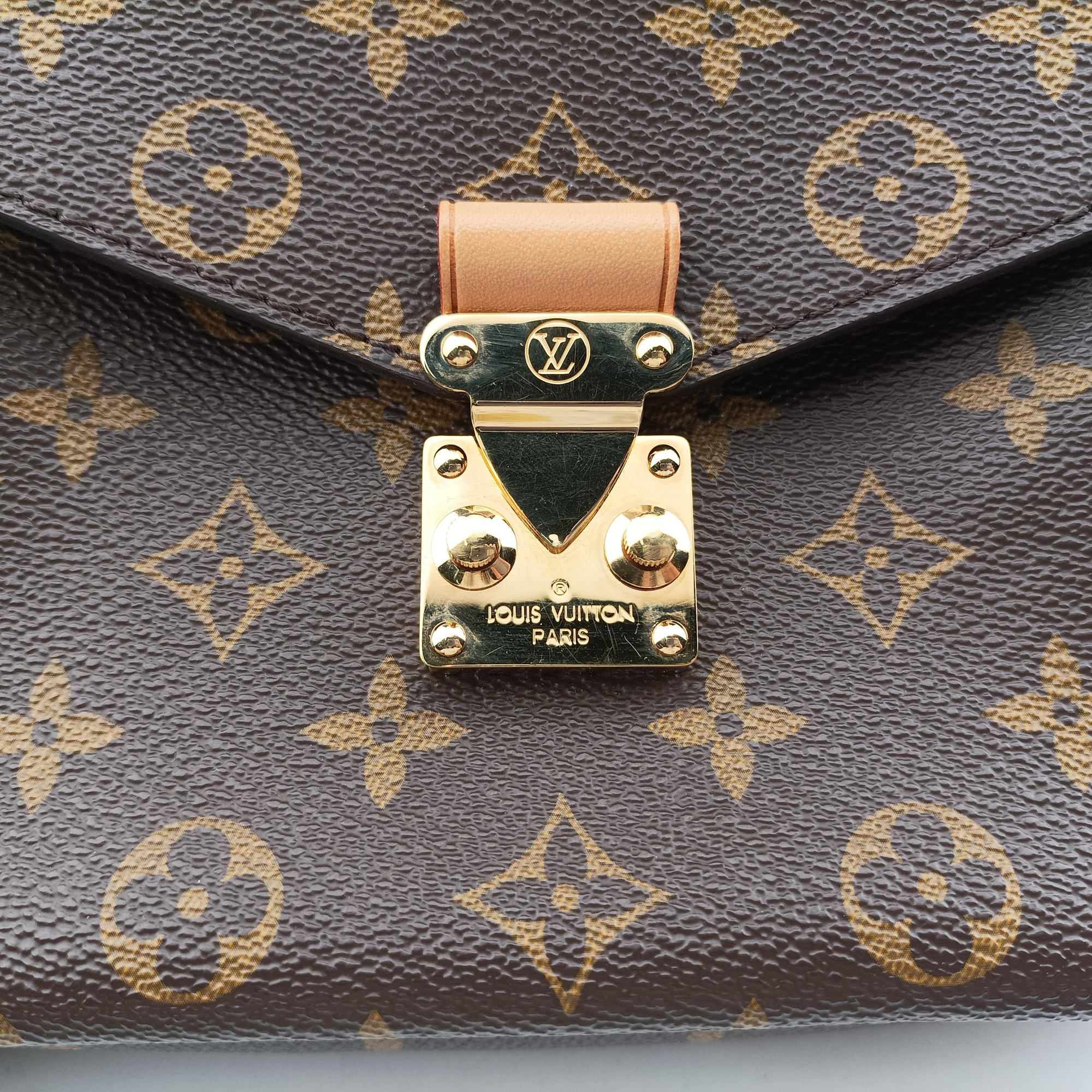 Vintage Louis Vuitton Pochette Metis MM Brown Monogram Canvas M44875 shoulderbag | stylenewstar