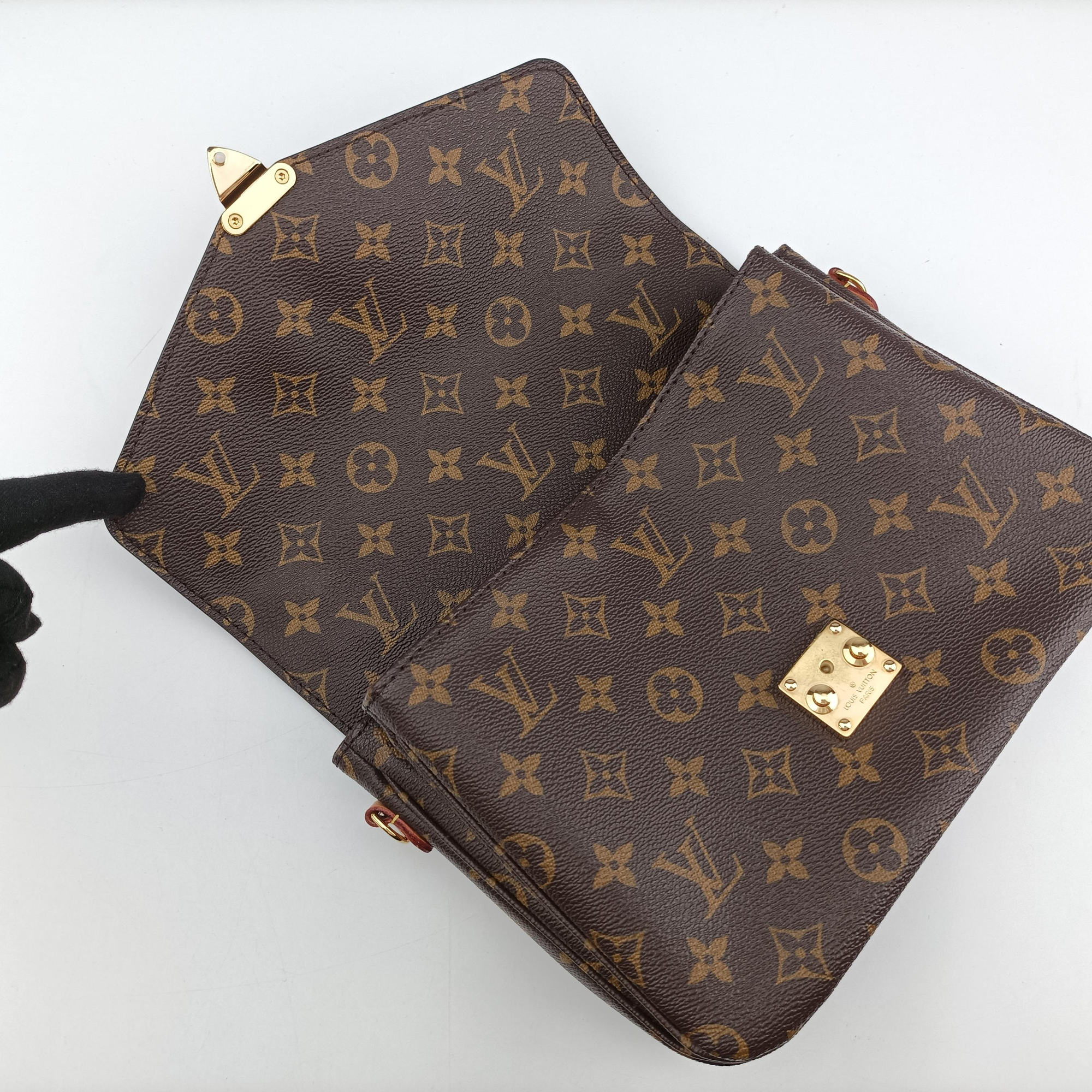 Vintage Louis Vuitton Pochette Metis MM Brown Monogram Canvas M44875 shoulderbag | stylenewstar
