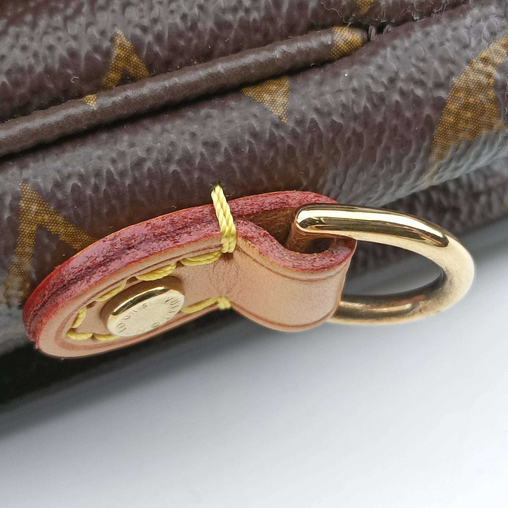 Vintage Louis Vuitton Pochette Metis MM Brown Monogram Canvas M44875 shoulderbag | stylenewstar