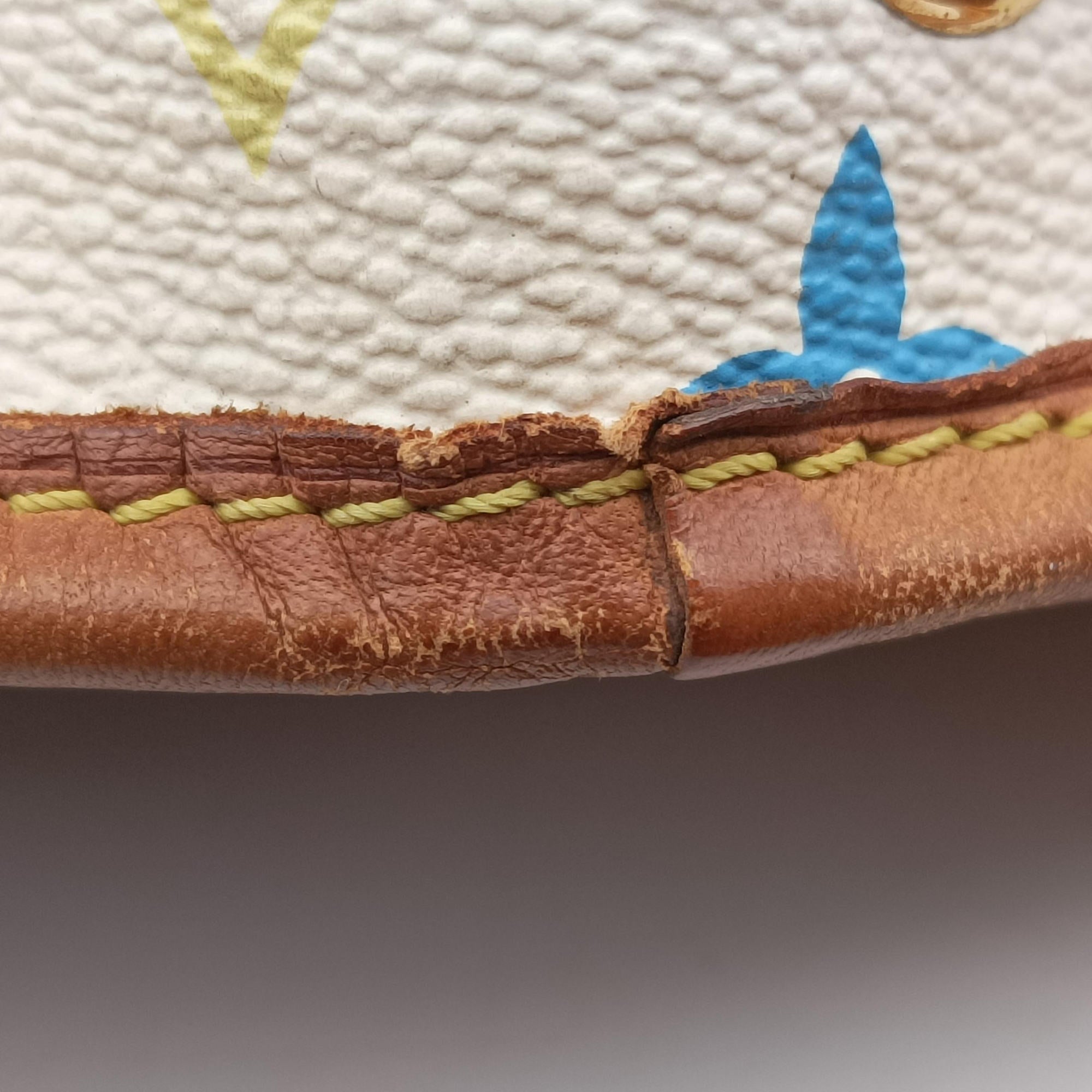 Secondhand Louis Vuitton Petit NOe white Monogram Multicolor M42229 shoulderbag | stylenewstar