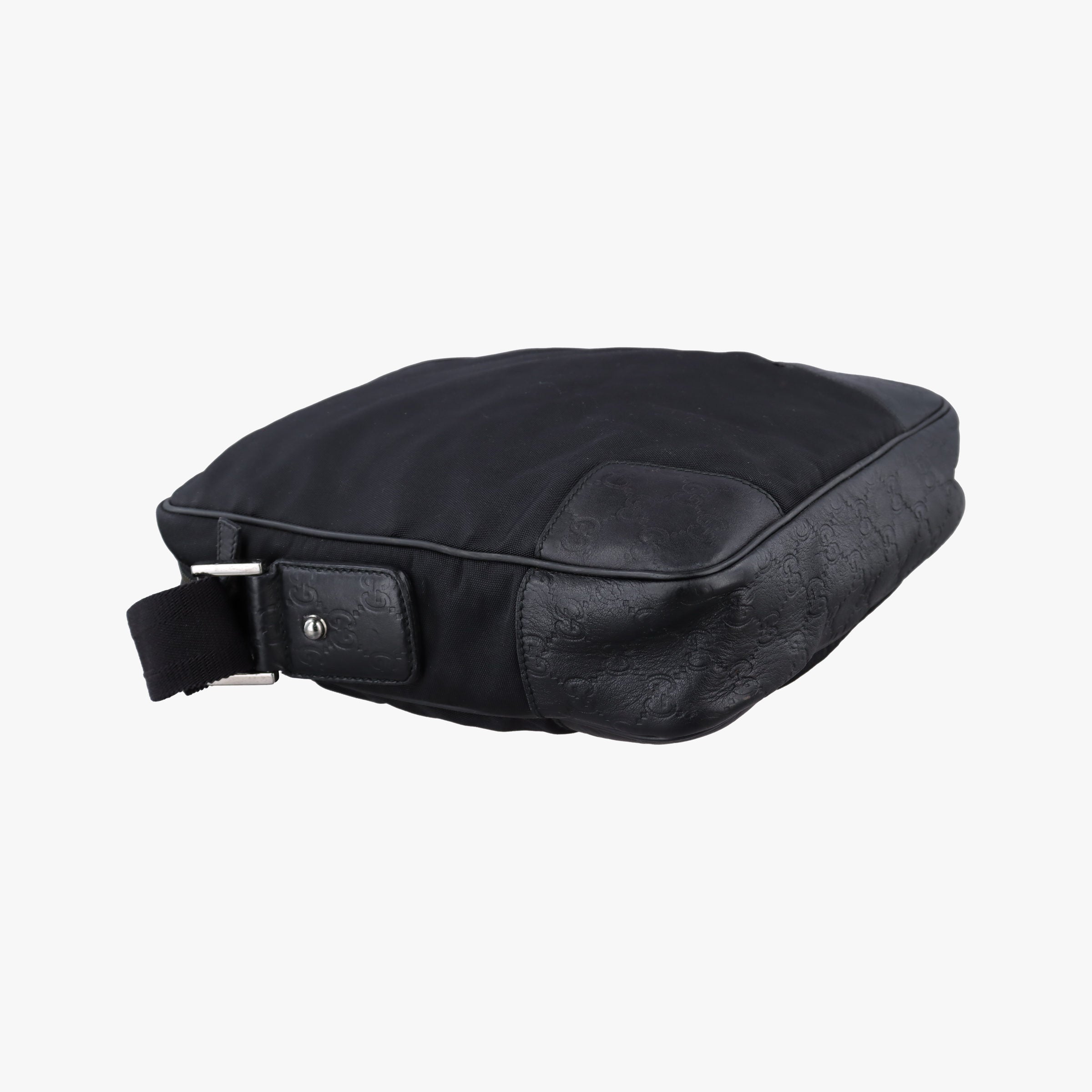 Pre-owned Gucci Guccissima Black canvas×leather 162783 shoulderbag | stylenewstar