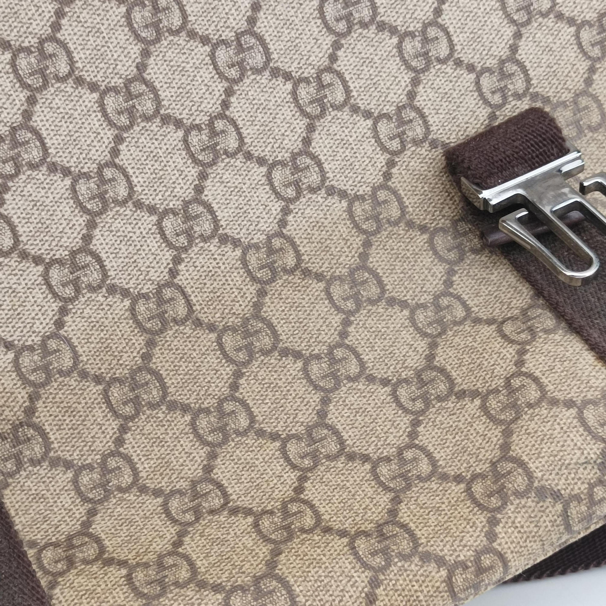 Pre-owned Gucci GG Supreme Double Buckle Beige × Dark Brown PVC coated canvas 122373 shoulderbag | stylenewstar