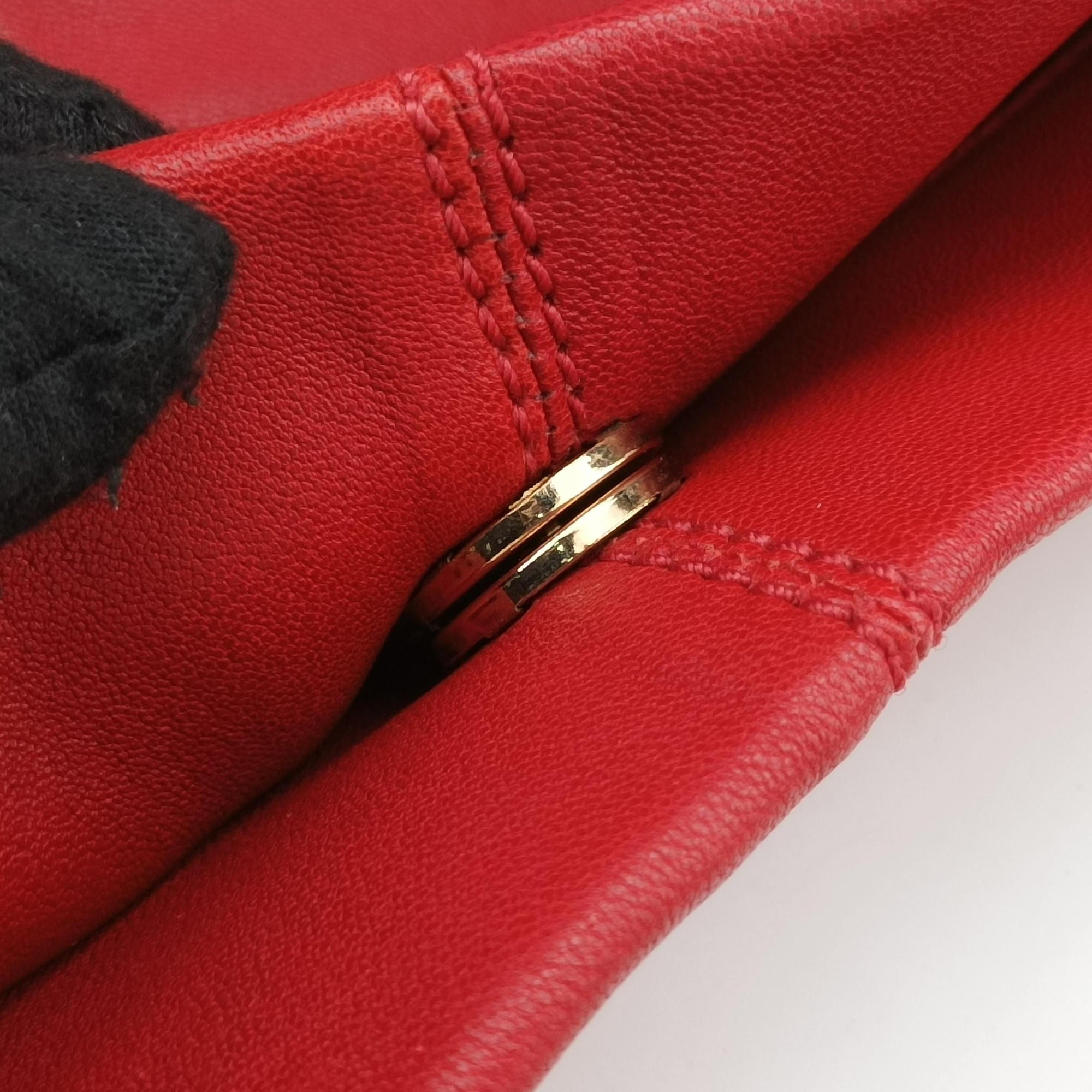 Pre-owned Ferragamo Vara Ribbon Red calfskin  shoulderbag | stylenewstar