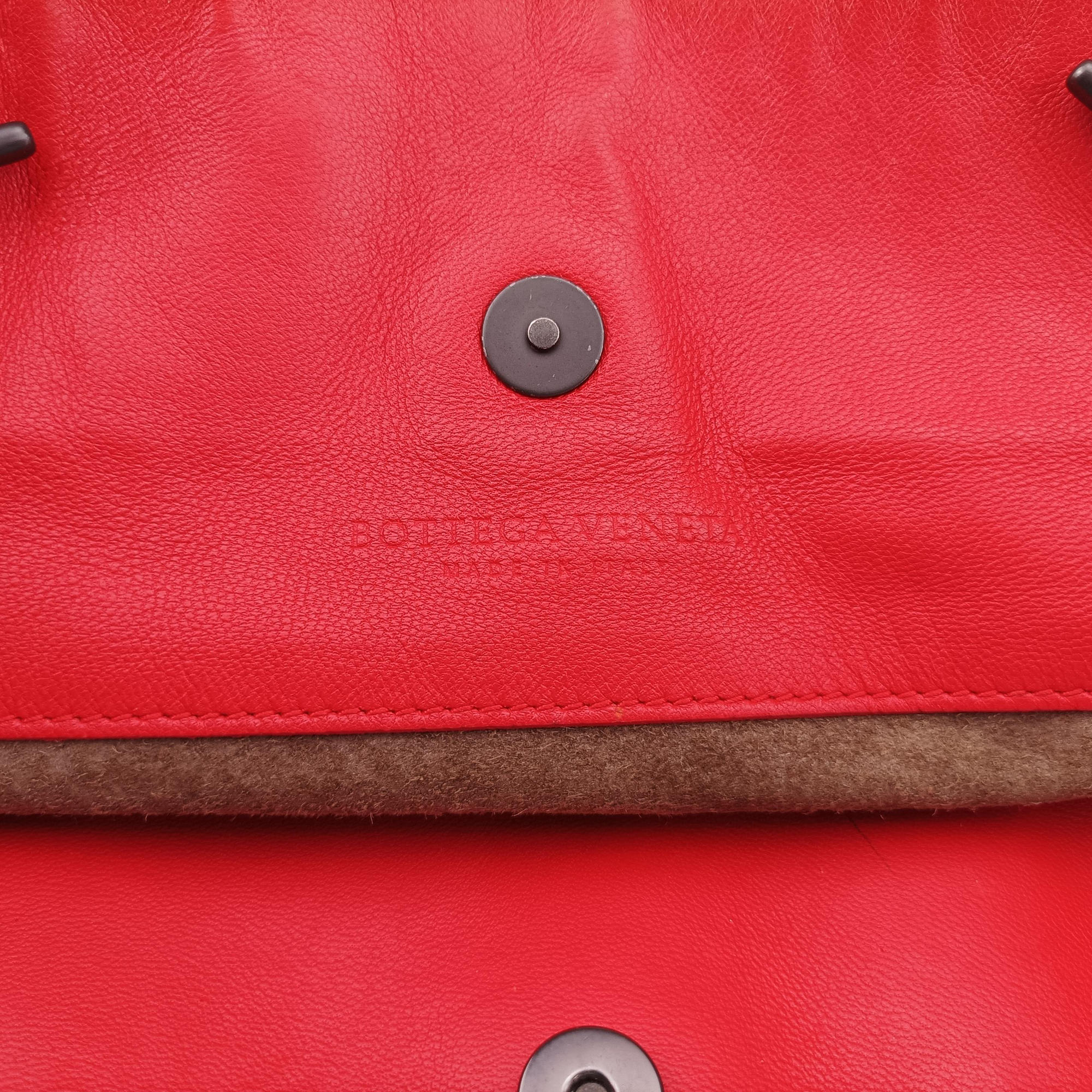 Pre-owned Bottega Veneta Intrecciato Red lambskin  shoulderbag | stylenewstar