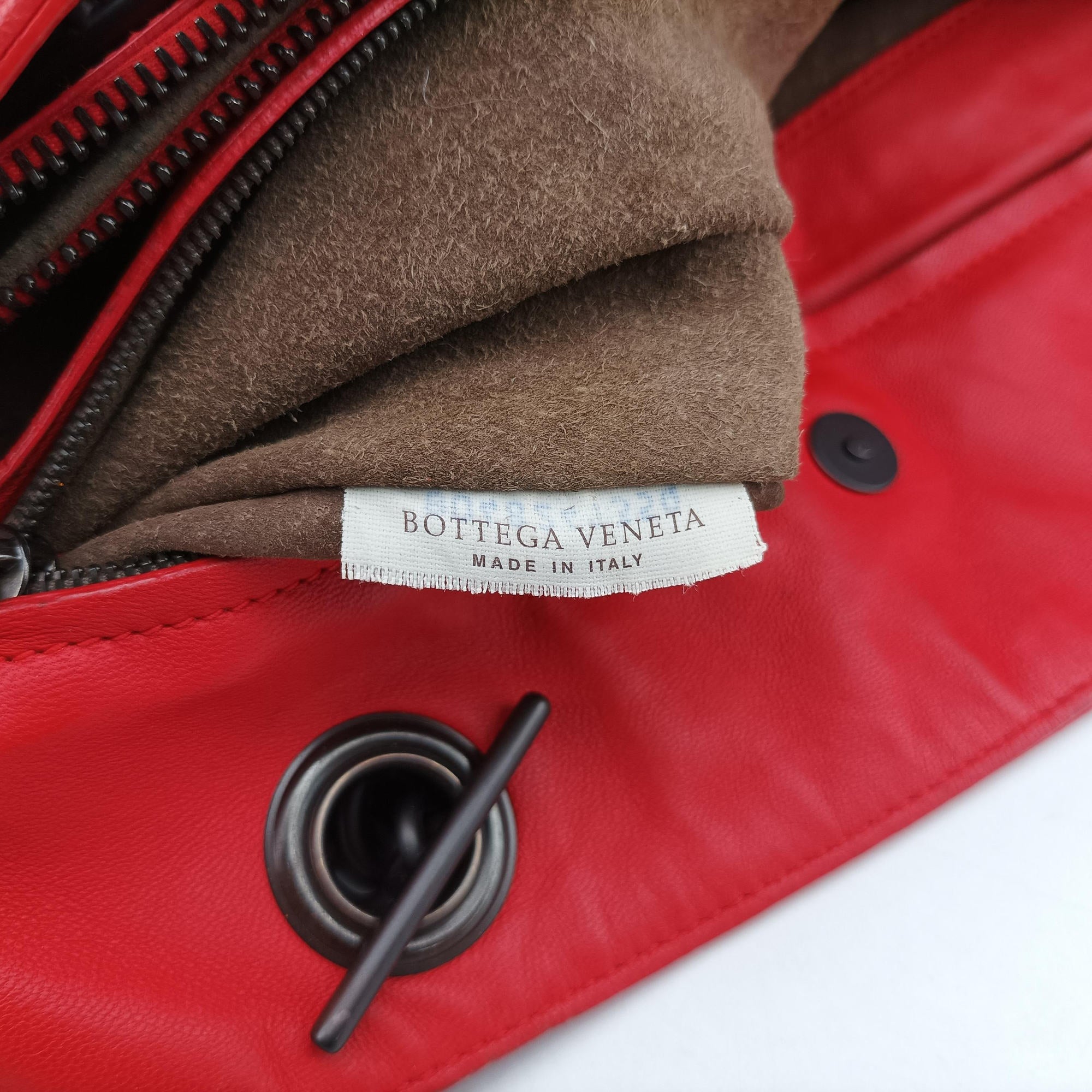 Pre-owned Bottega Veneta Intrecciato Red lambskin  shoulderbag | stylenewstar