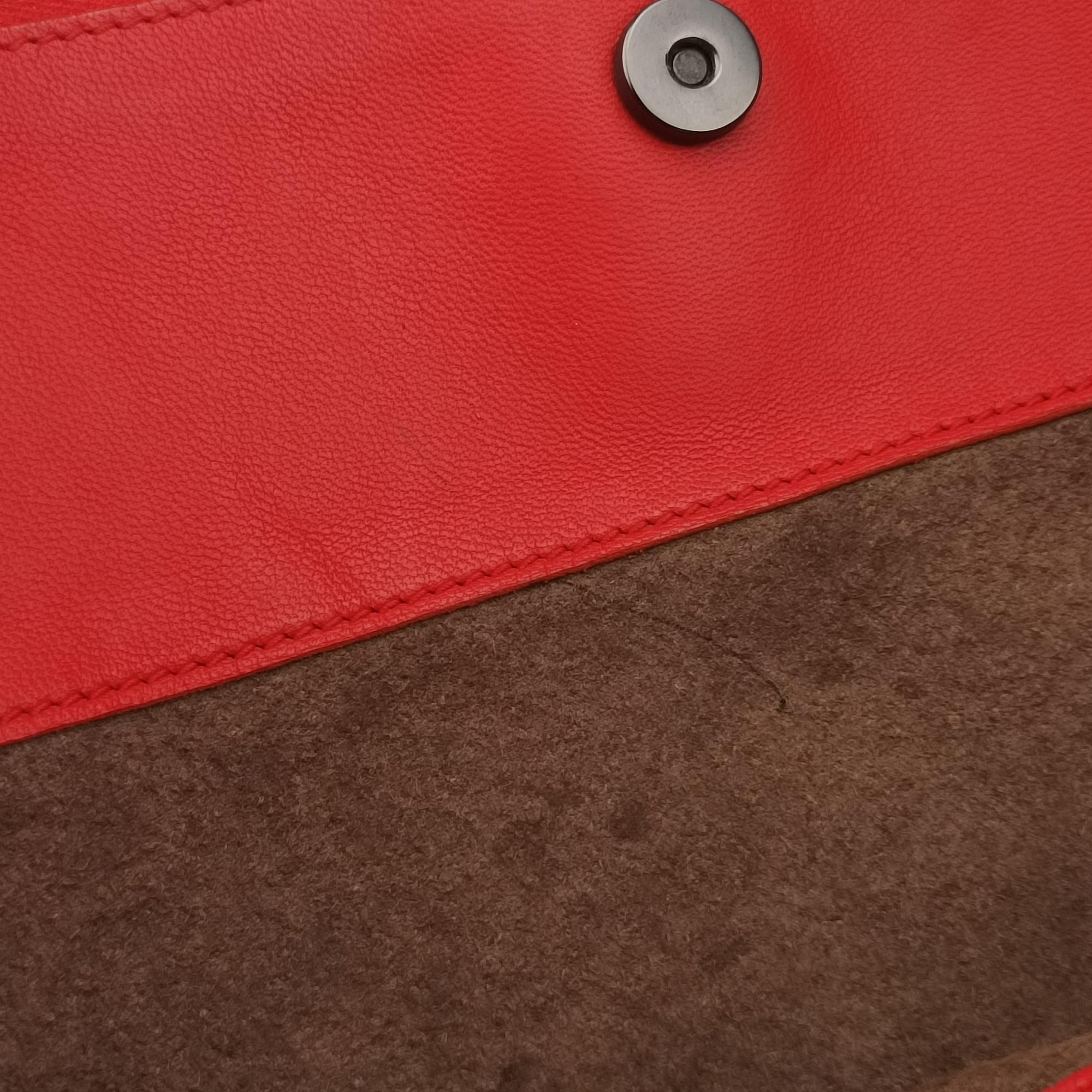 Pre-owned Bottega Veneta Intrecciato Red lambskin  shoulderbag | stylenewstar