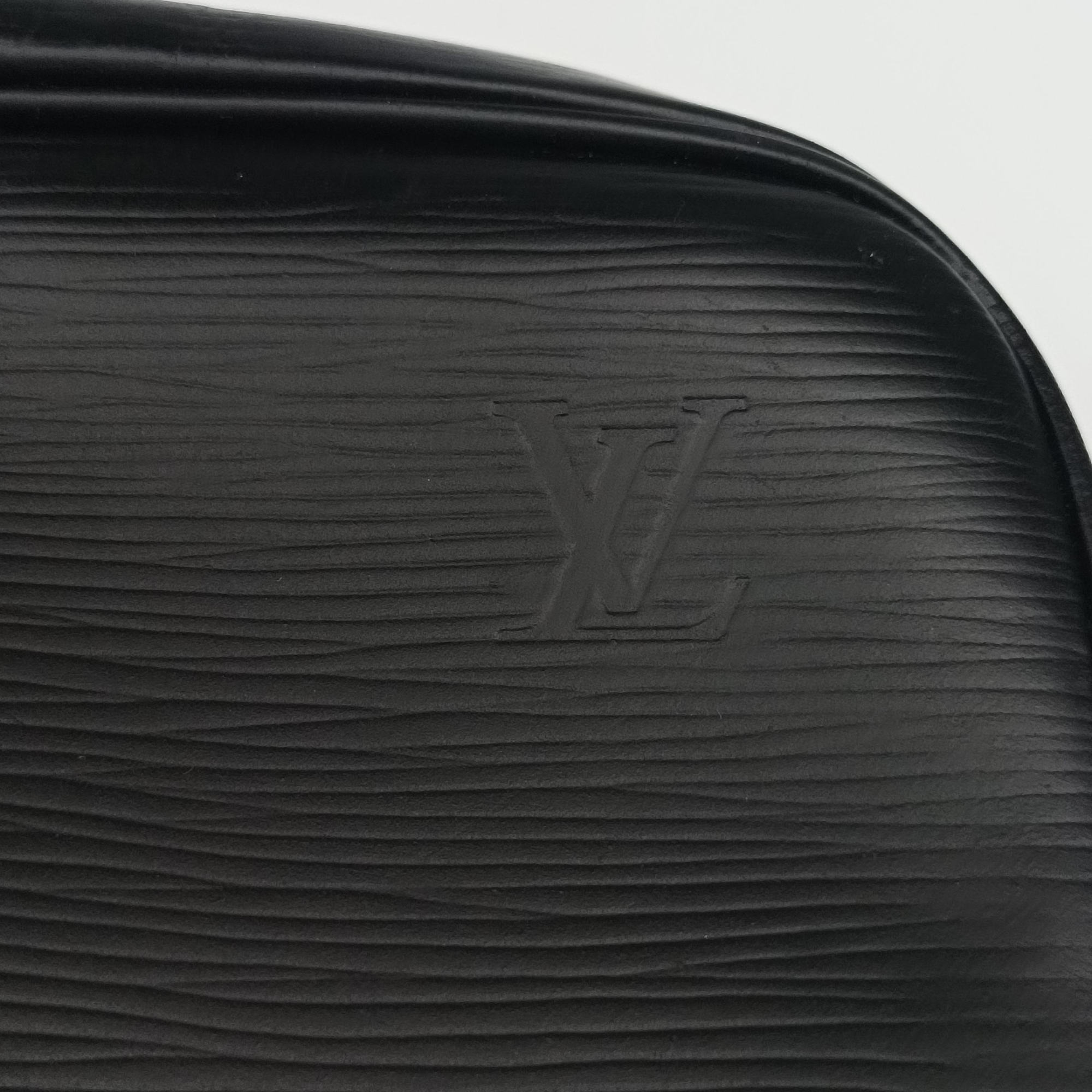 Pre-owned Louis Vuitton Porto Document Voyage Black Epi M59162 handbag | stylenewstar