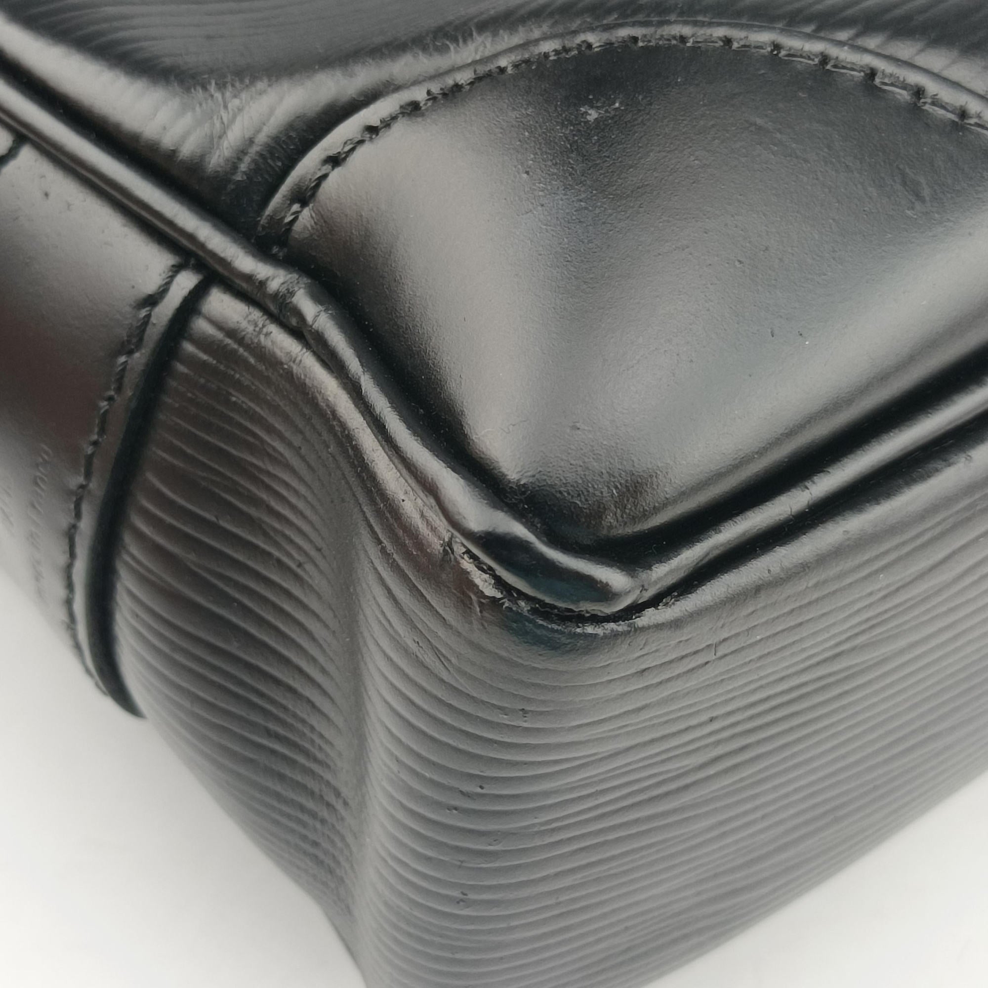 Pre-owned Louis Vuitton Porto Document Voyage Black Epi M59162 handbag | stylenewstar